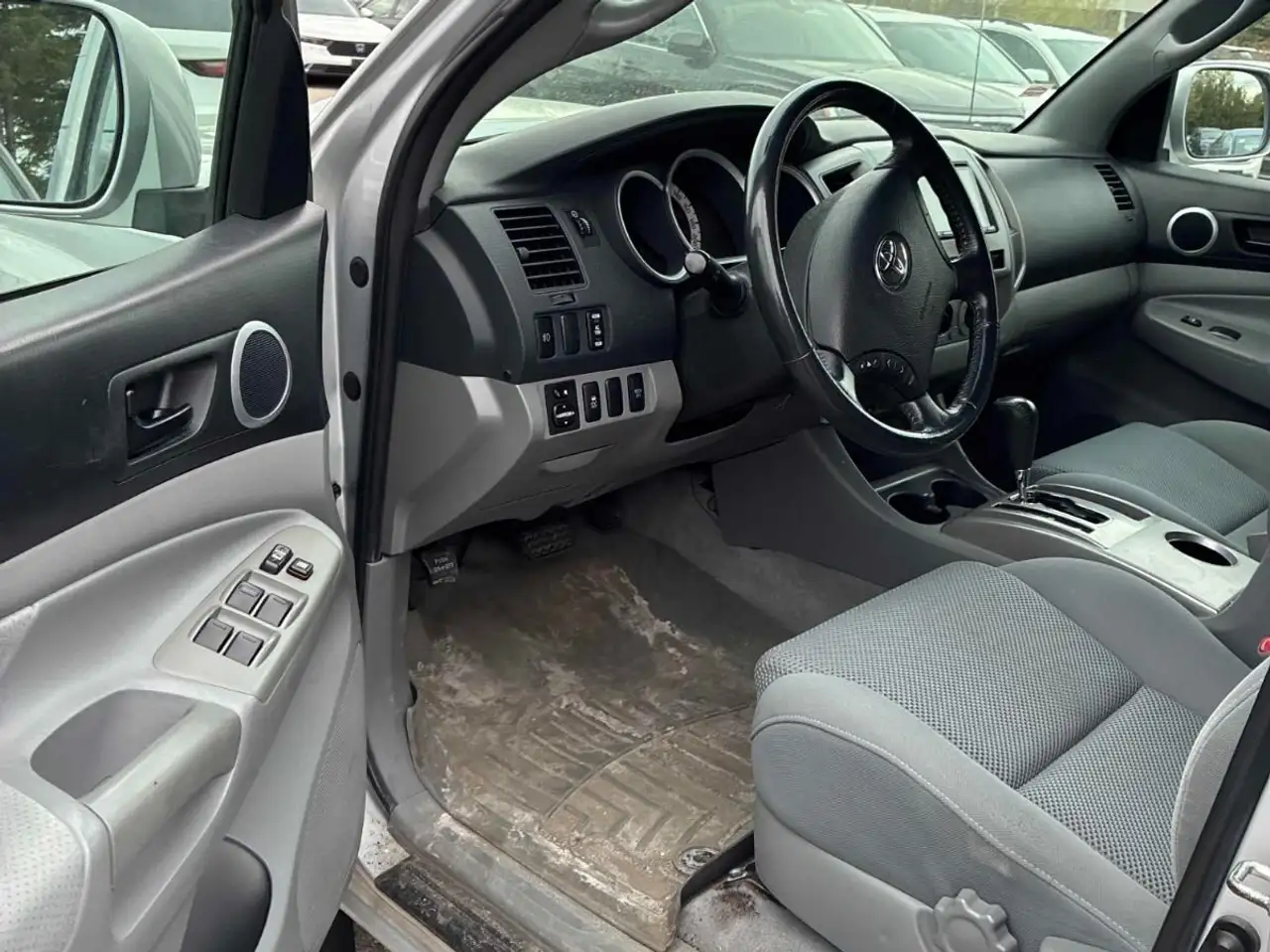 Toyota Tacoma снимка Toyota Tacoma