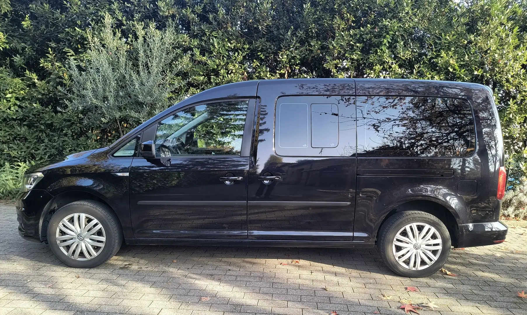 Volkswagen Caddy 1,4 Metano - 7 Posti Maxi Nero - 1