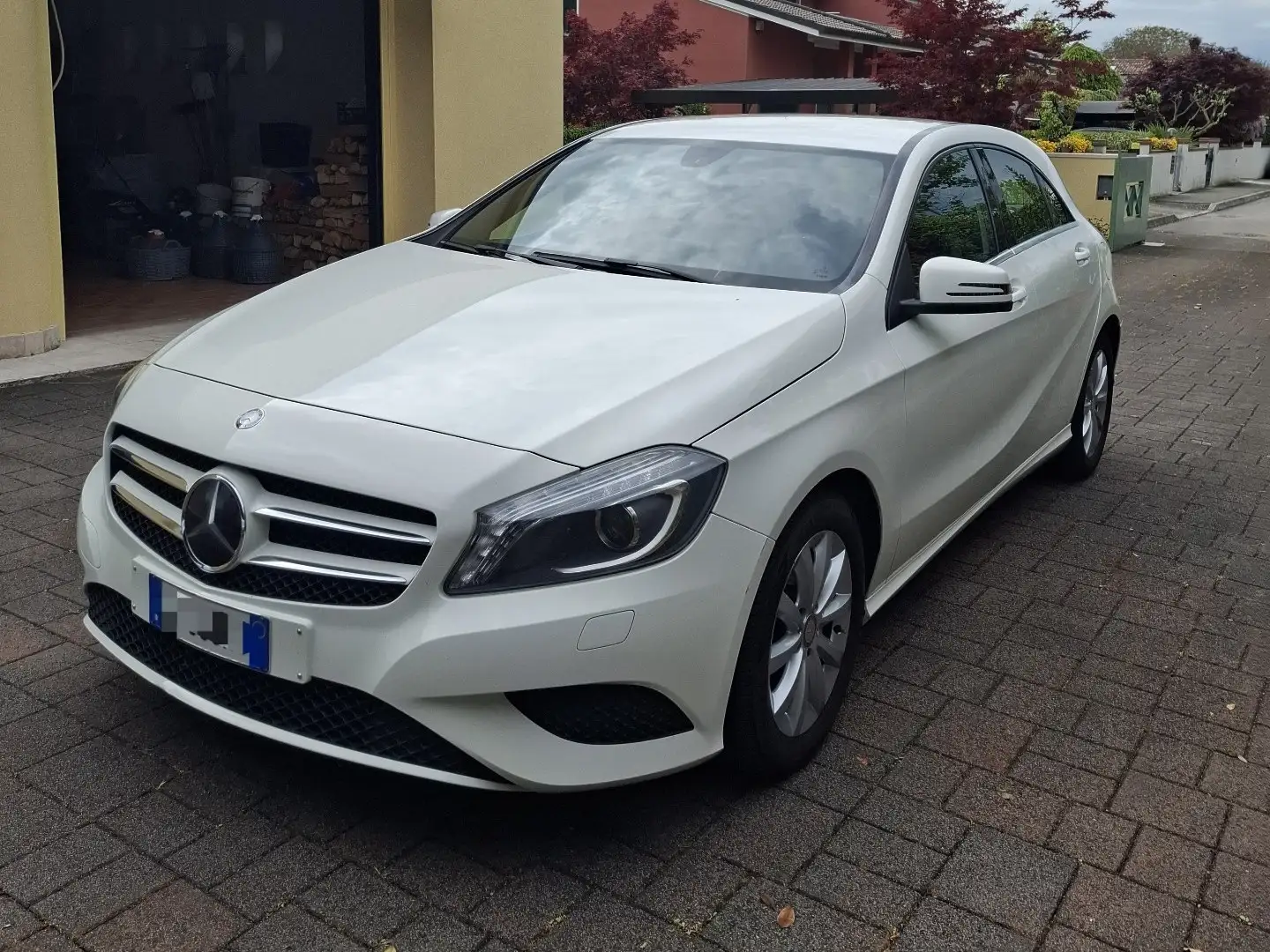 Mercedes-Benz A 180 cdi Premium Bianco - 1