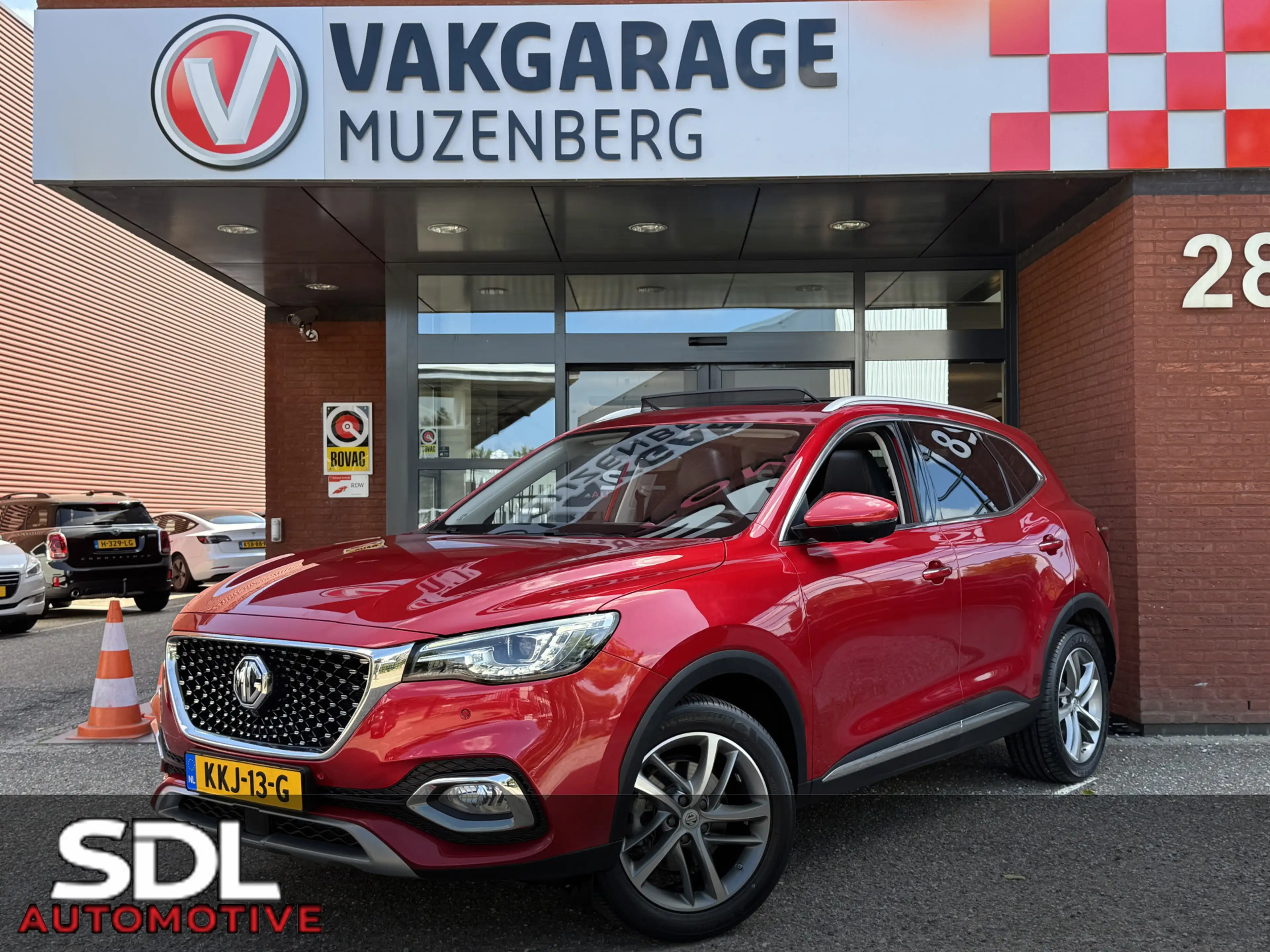 MG EHS 1.5 TGDI Luxury // SCHUIF-KANTELDAK // 360 CAMERA