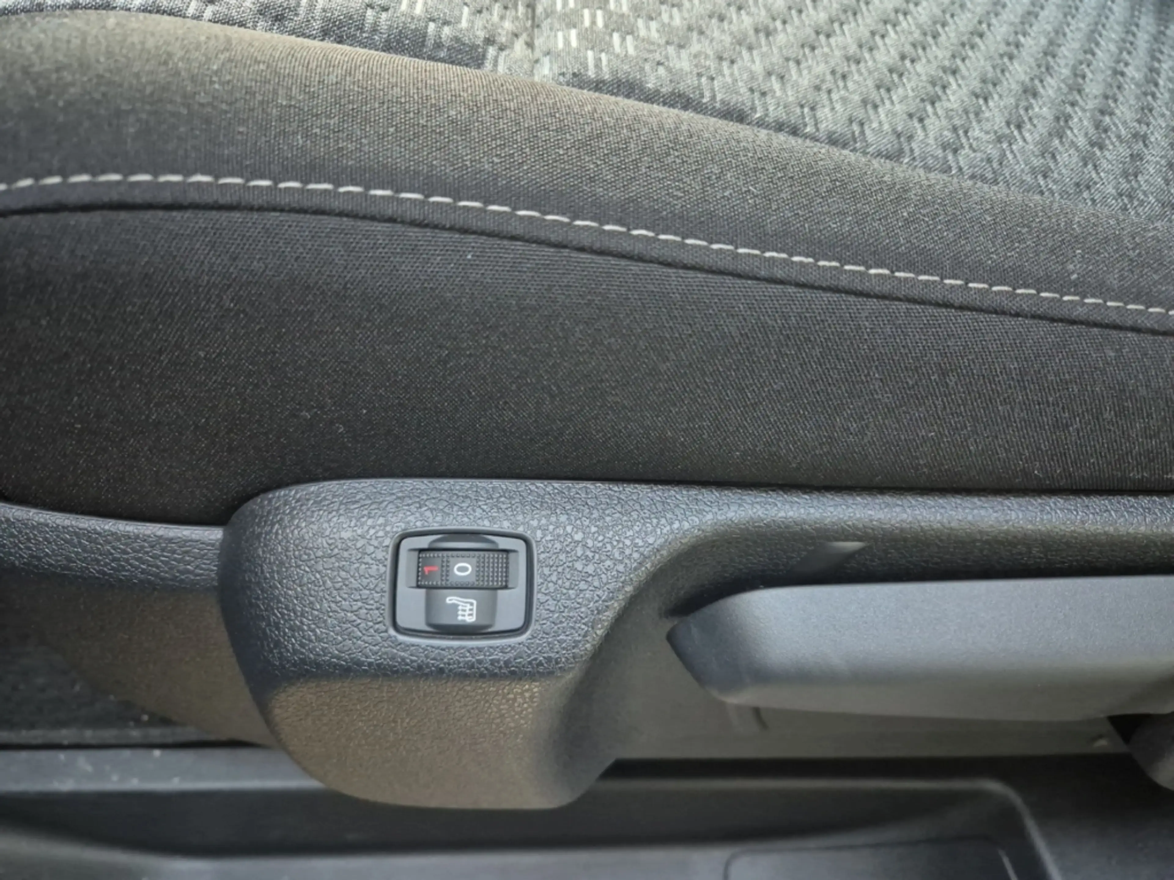 Citroen Spacetourer BlueHdi 180 EAT Plus M inkl. AHK uvm. — photo 14