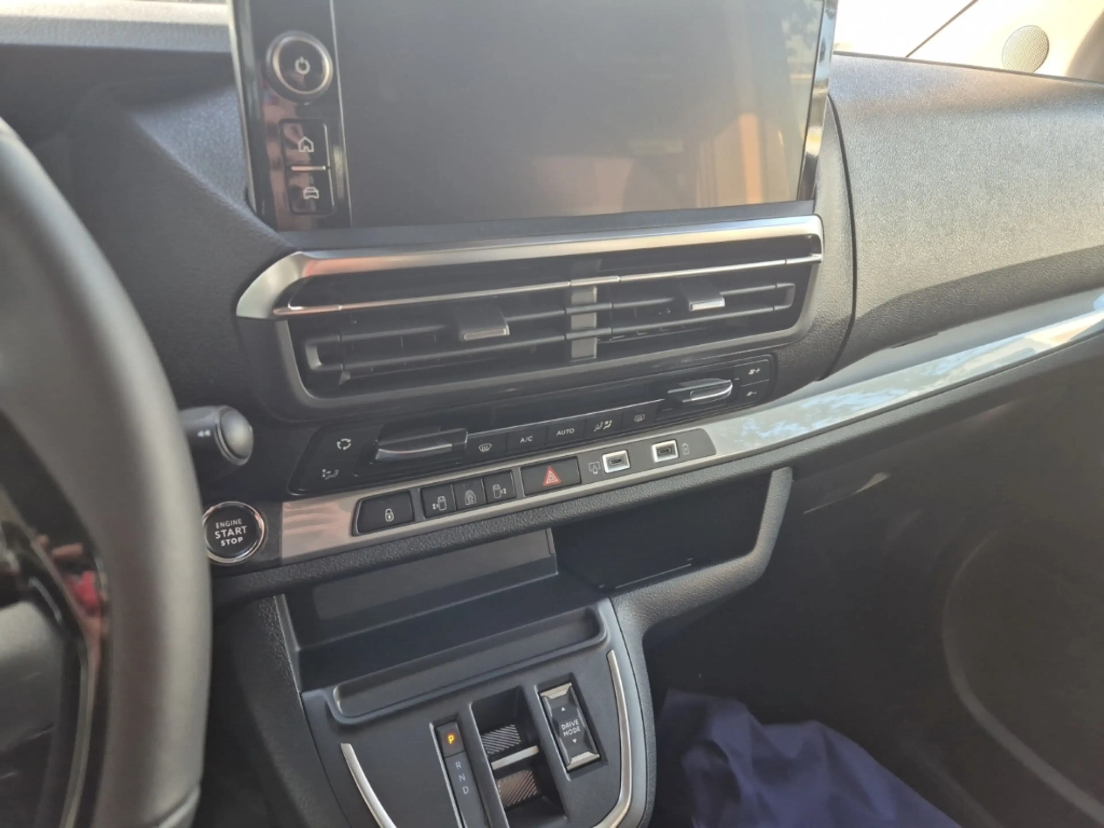 Citroen Spacetourer BlueHdi 180 EAT Plus M inkl. AHK uvm. — photo 13