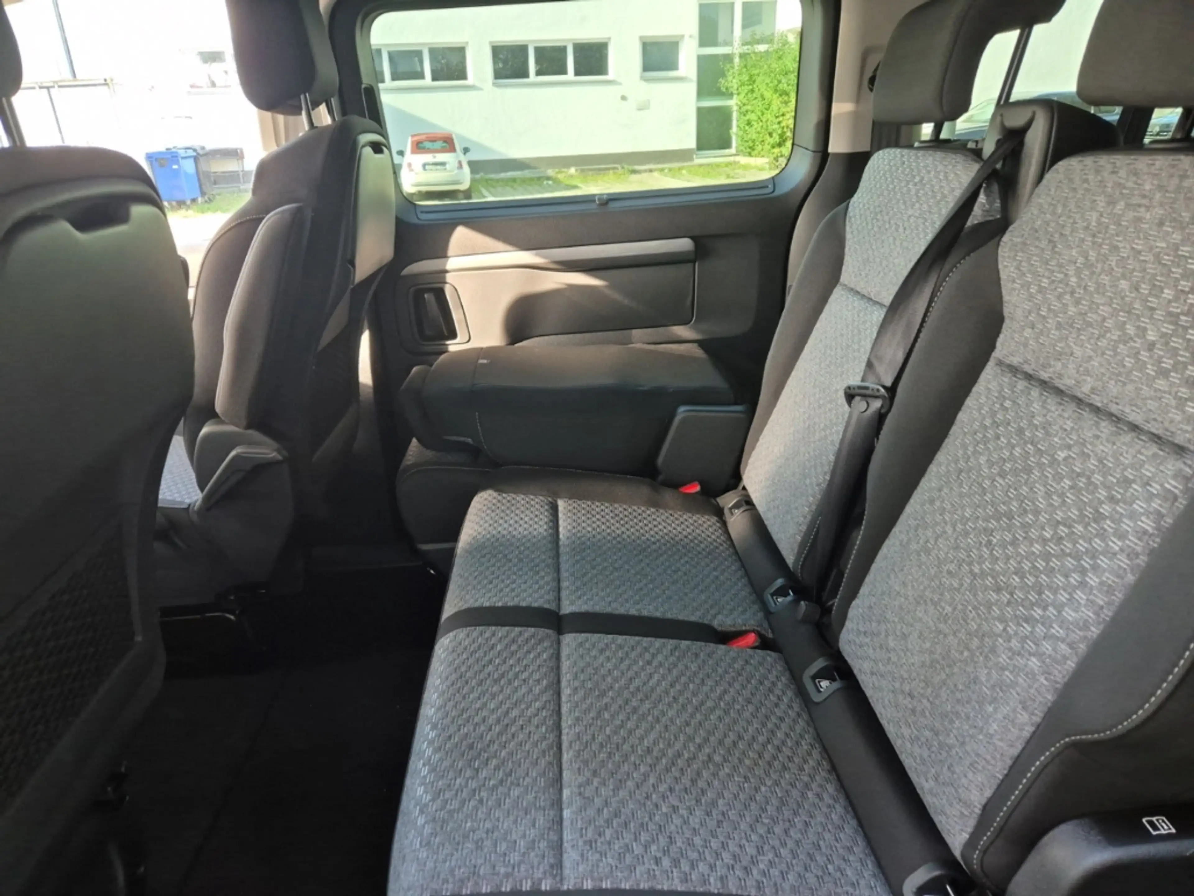 Citroen Spacetourer BlueHdi 180 EAT Plus M inkl. AHK uvm. — photo 10