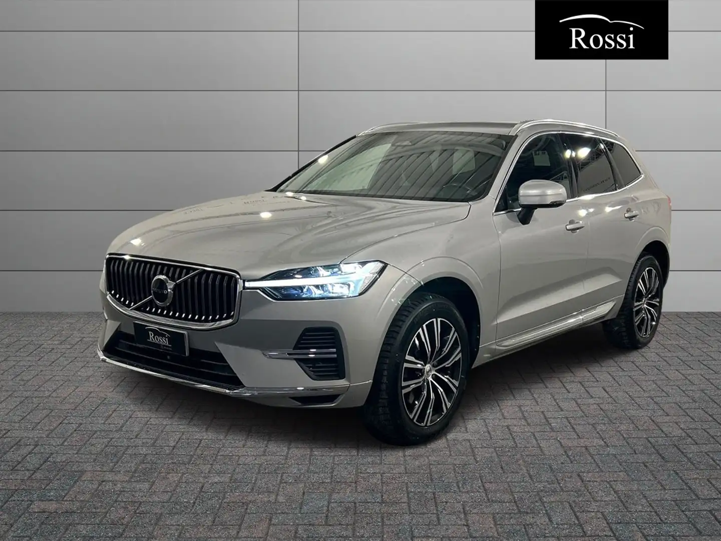 Volvo XC60 2.0 B4 Plus Bright Zilver - 1
