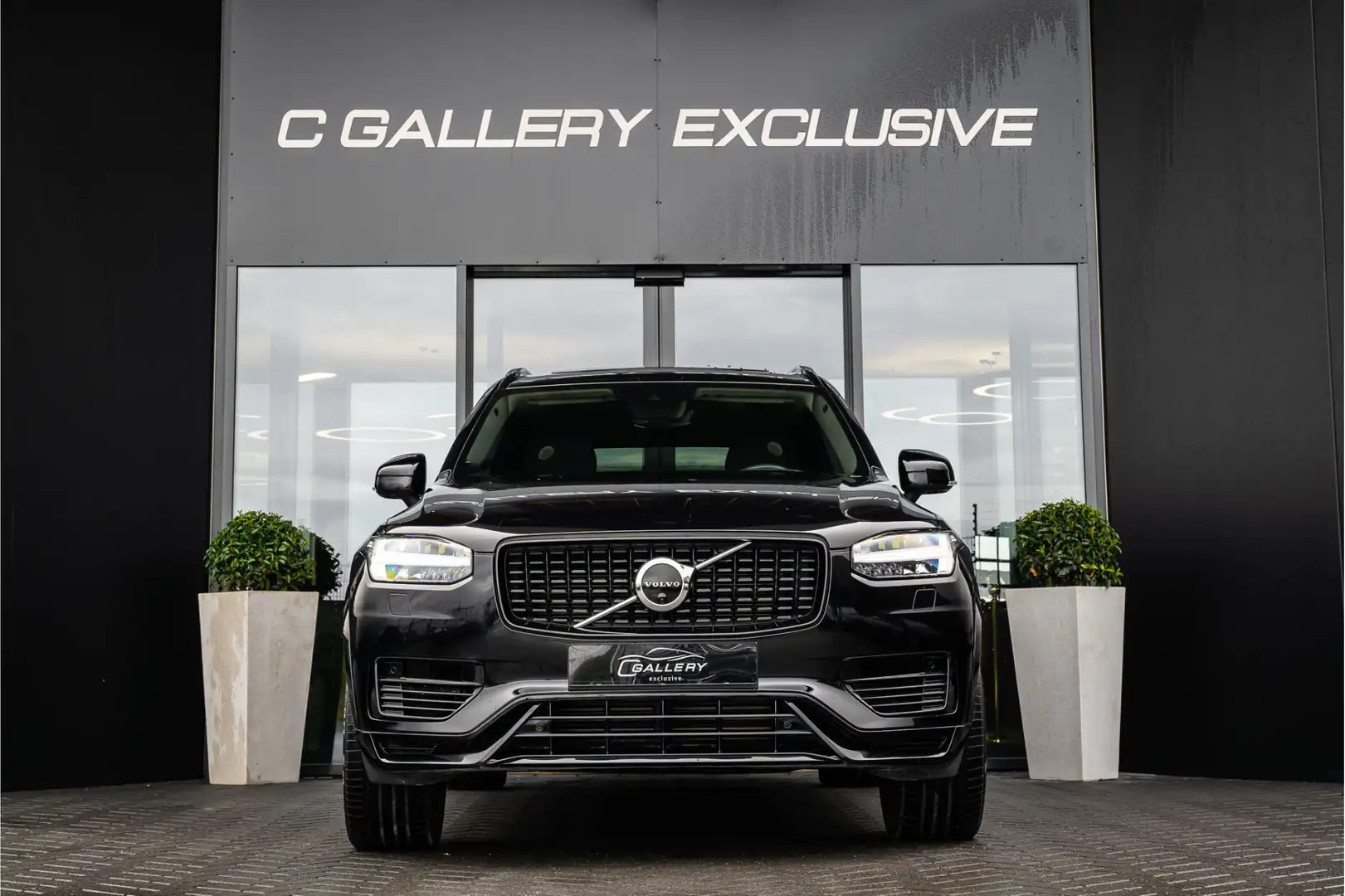 Volvo XC90 2.0 T8 Recharge AWD R-Design Incl. BTW | Panorama Noir - 2