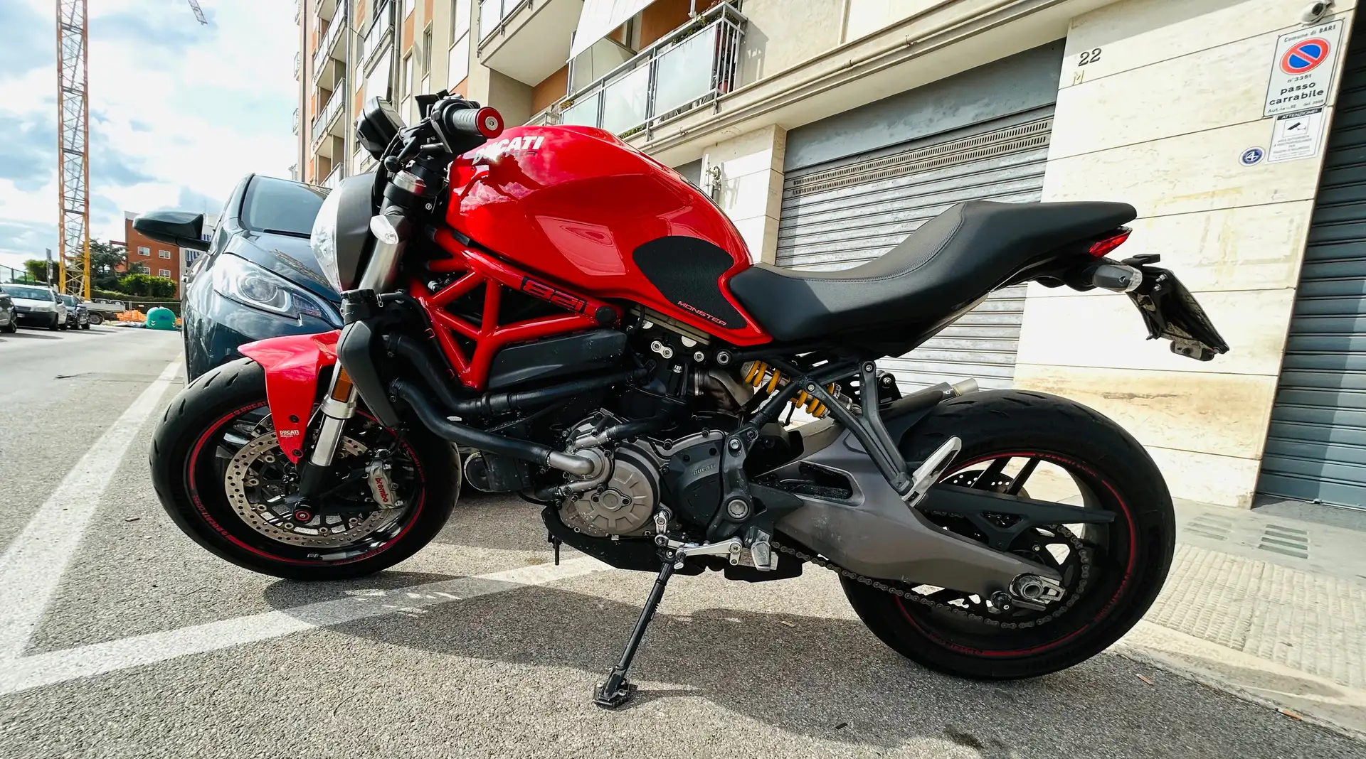 Ducati Monster 821 Red ABS Rosso - 1