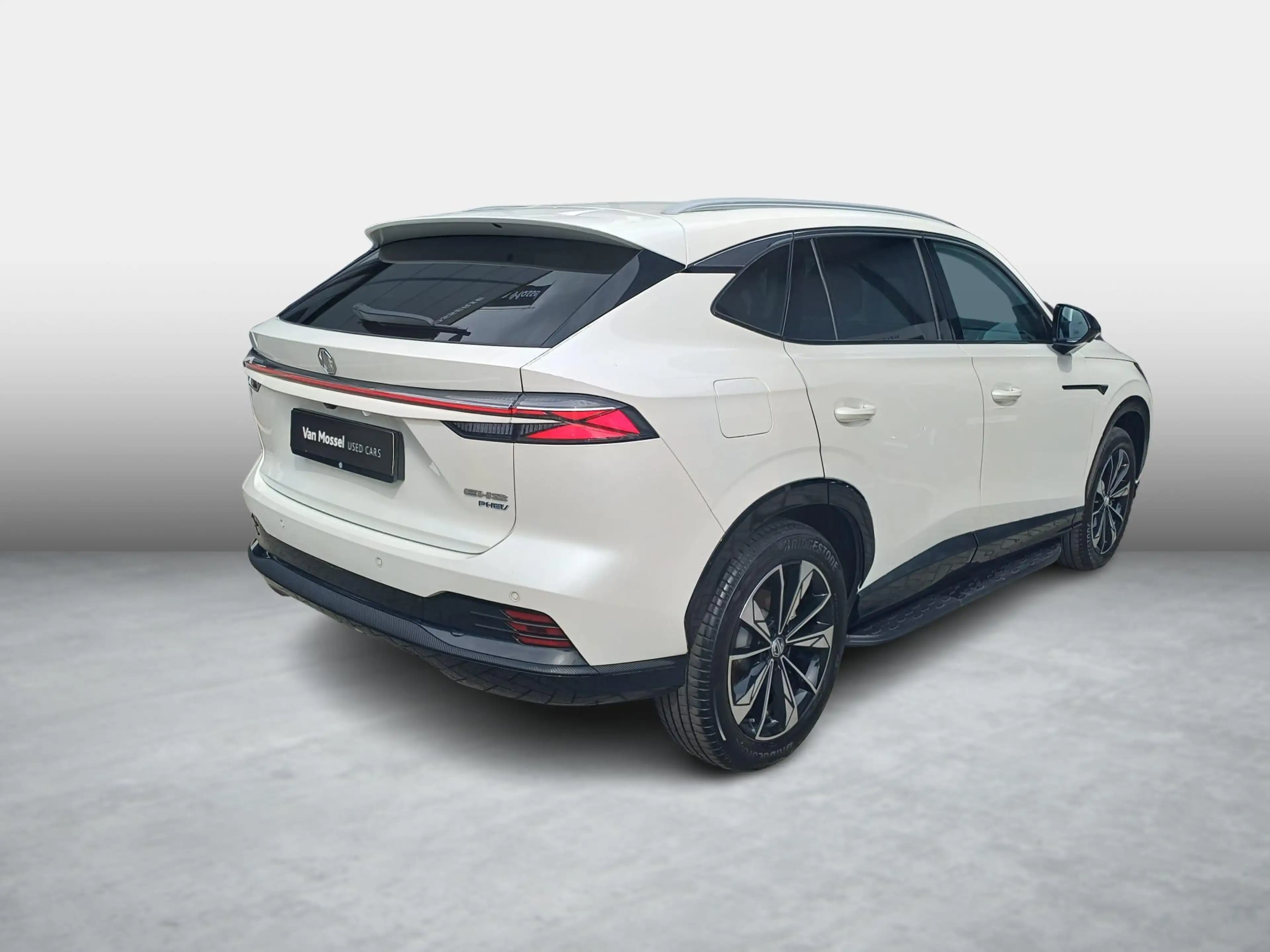 MG HS MG PHEV 1.5 Luxury — photo 4