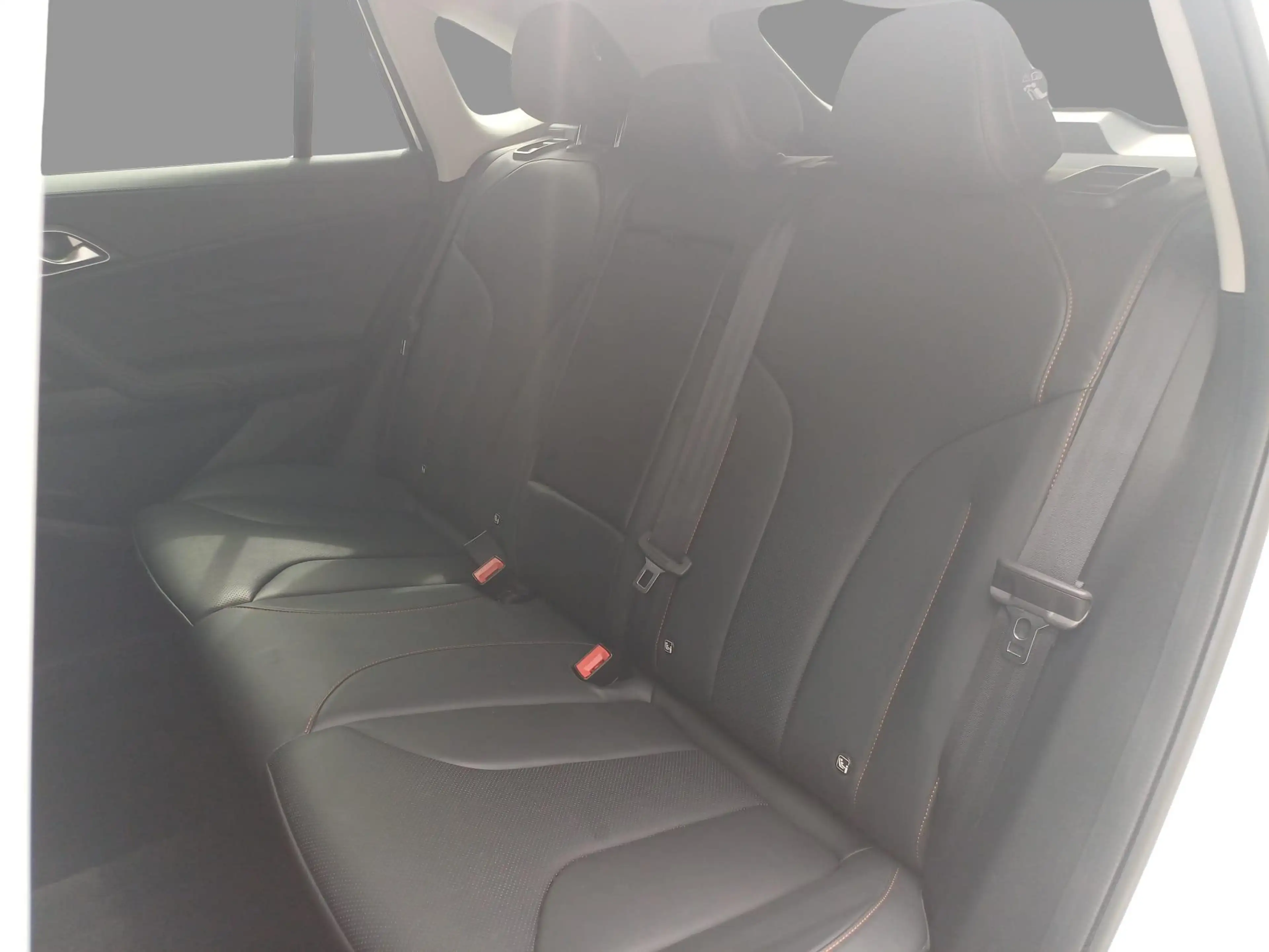 MG HS MG PHEV 1.5 Luxury — photo 8