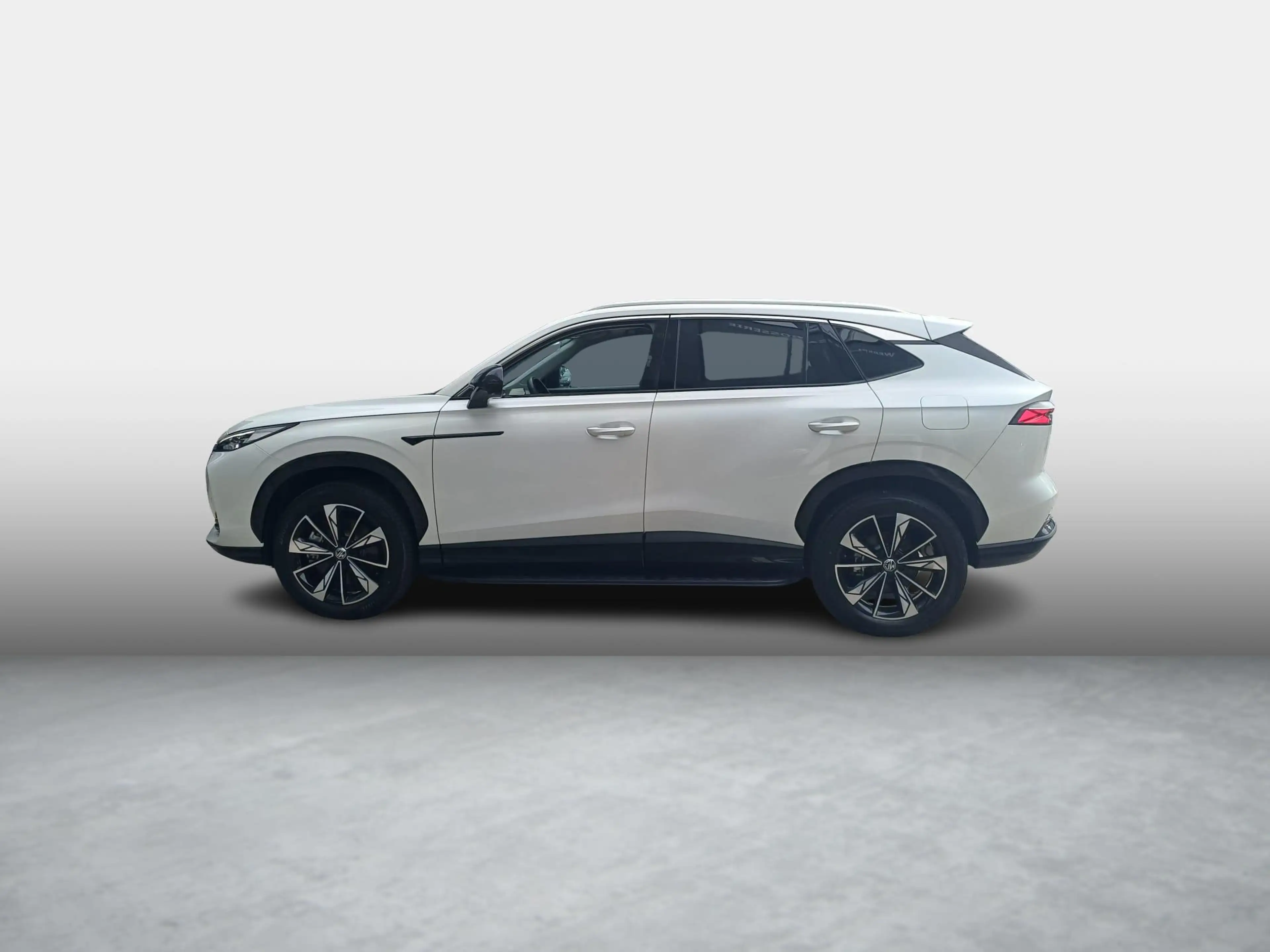 MG HS MG PHEV 1.5 Luxury — photo 3