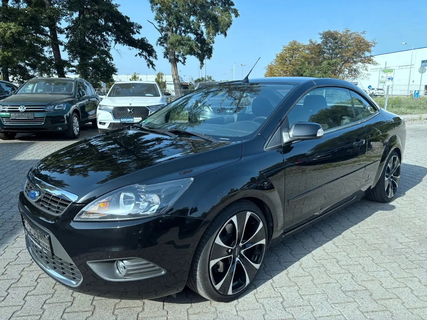 Ford Focus Cabrio Black Magic Sport 1-Hand Schwarz - 2