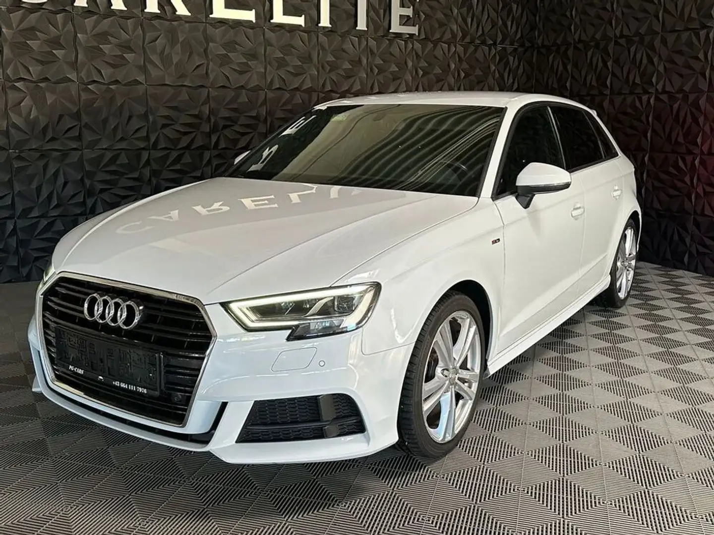 Audi A3 35 TFSI  3xS Line Білий - 1