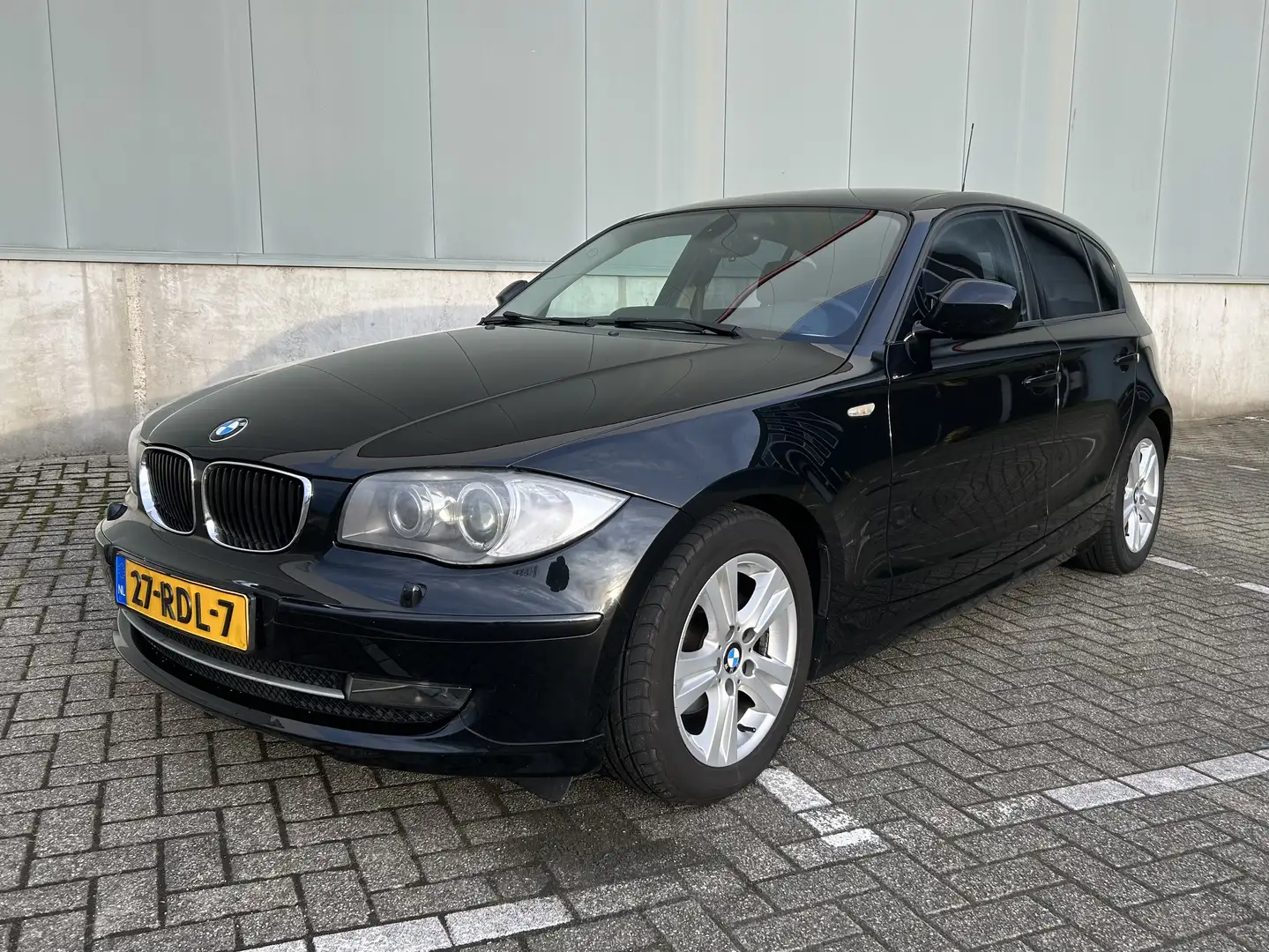 BMW 116 EffDyn.BnsL.UEd Black - 1