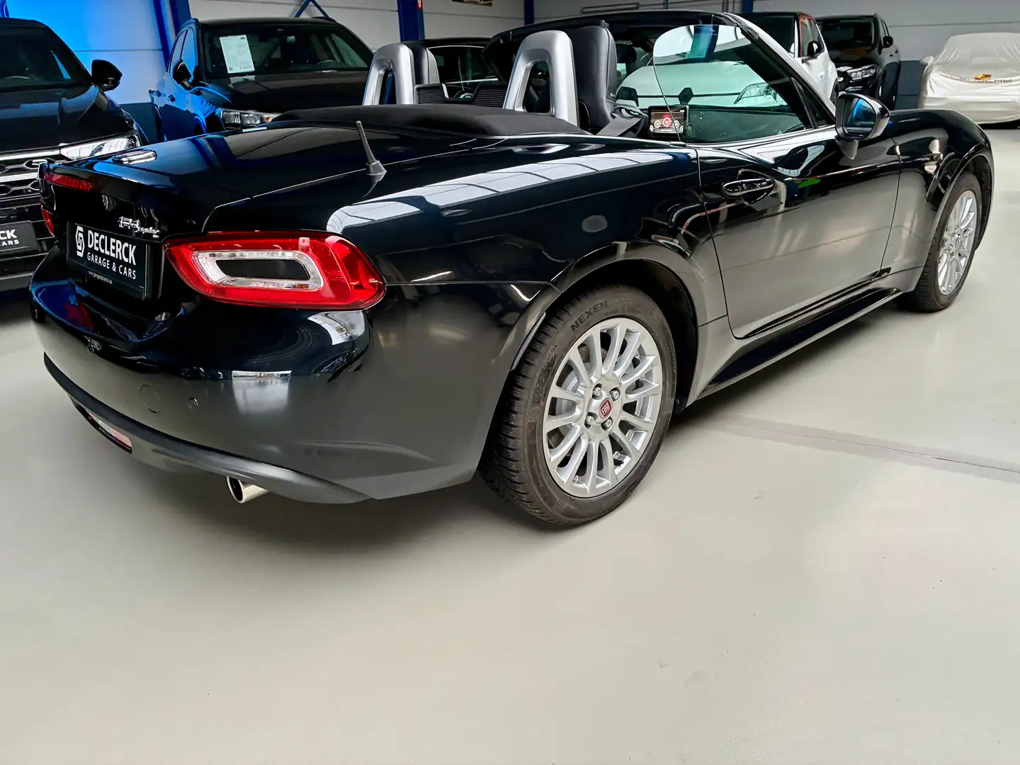Fiat 124 Spider 124 Spider 1.4 MultiAir Turbo Lusso Noir - 2