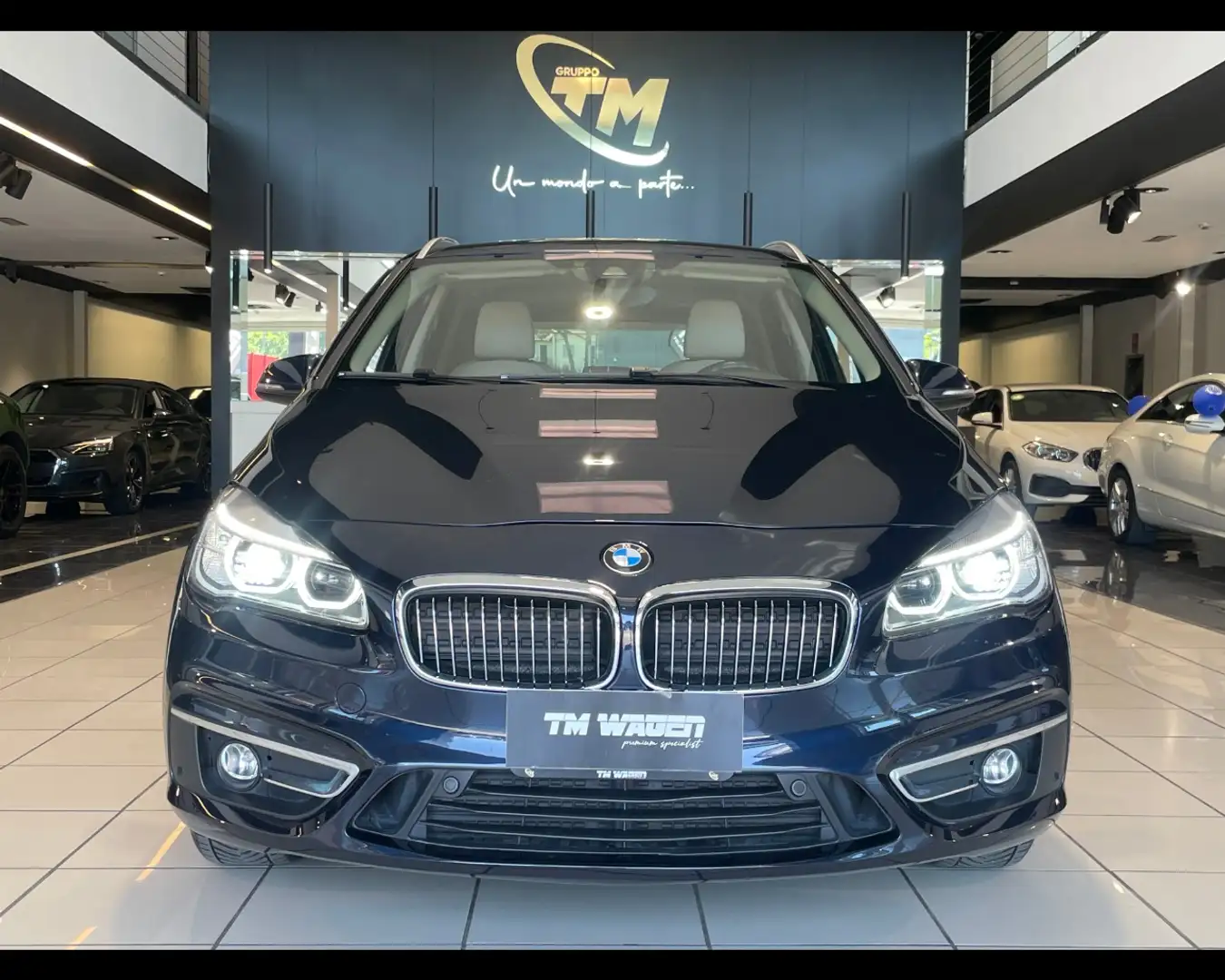 BMW 218 Serie 2 A.T. (F45) - 218d Active Tourer Luxury 150 Černá - 2