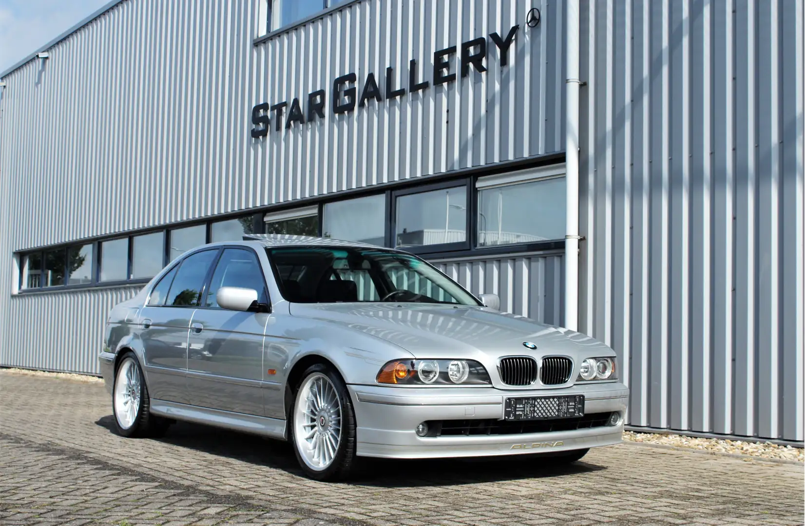 Alpina B10 V8 120212km Youngtimer Srebrny - 1