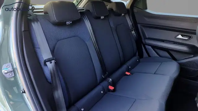 Dacia Duster view 7