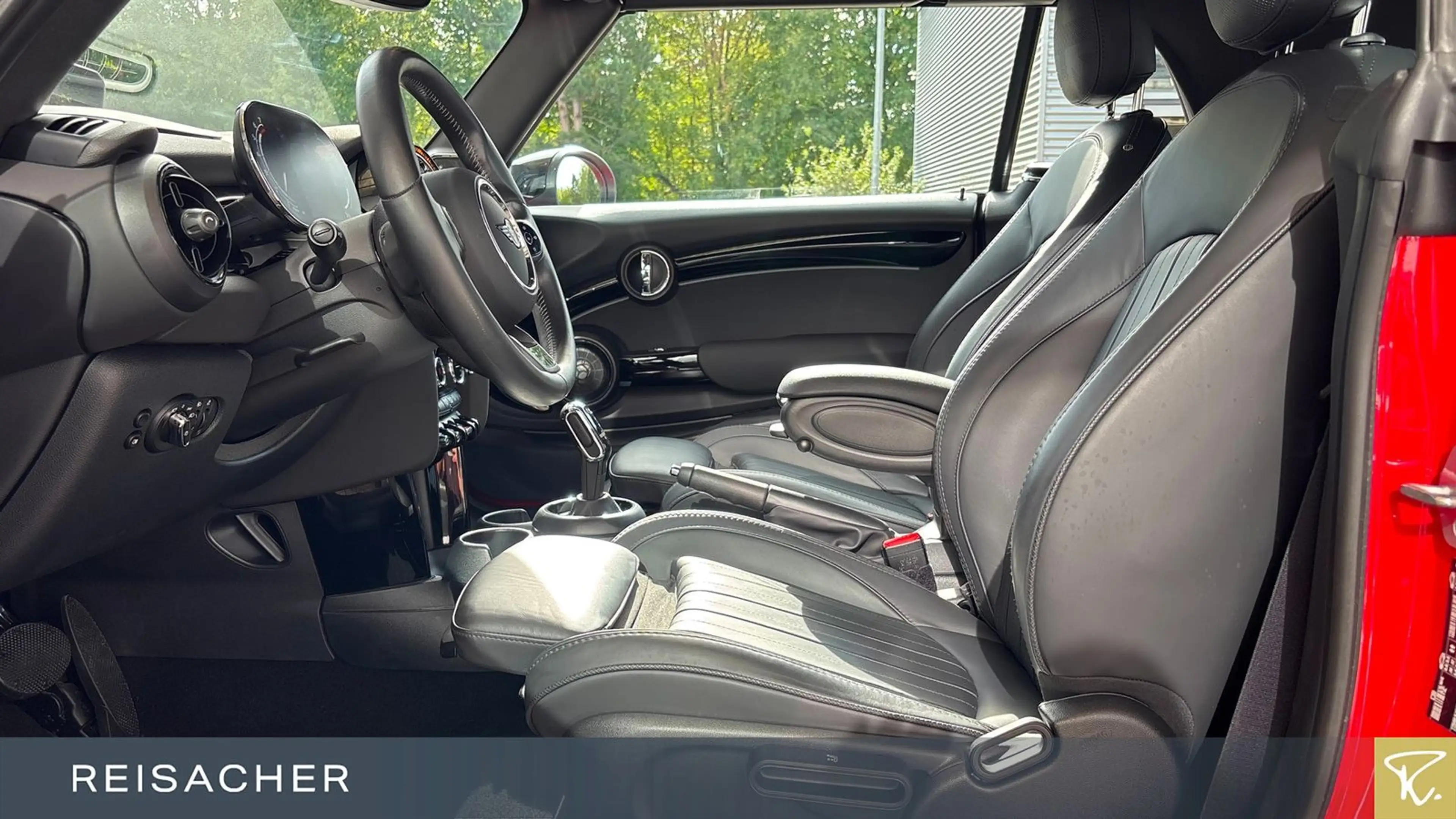 MINI Cooper Cabrio A Yours-Trim,Navi,Leder,HUD,RFK — photo 4
