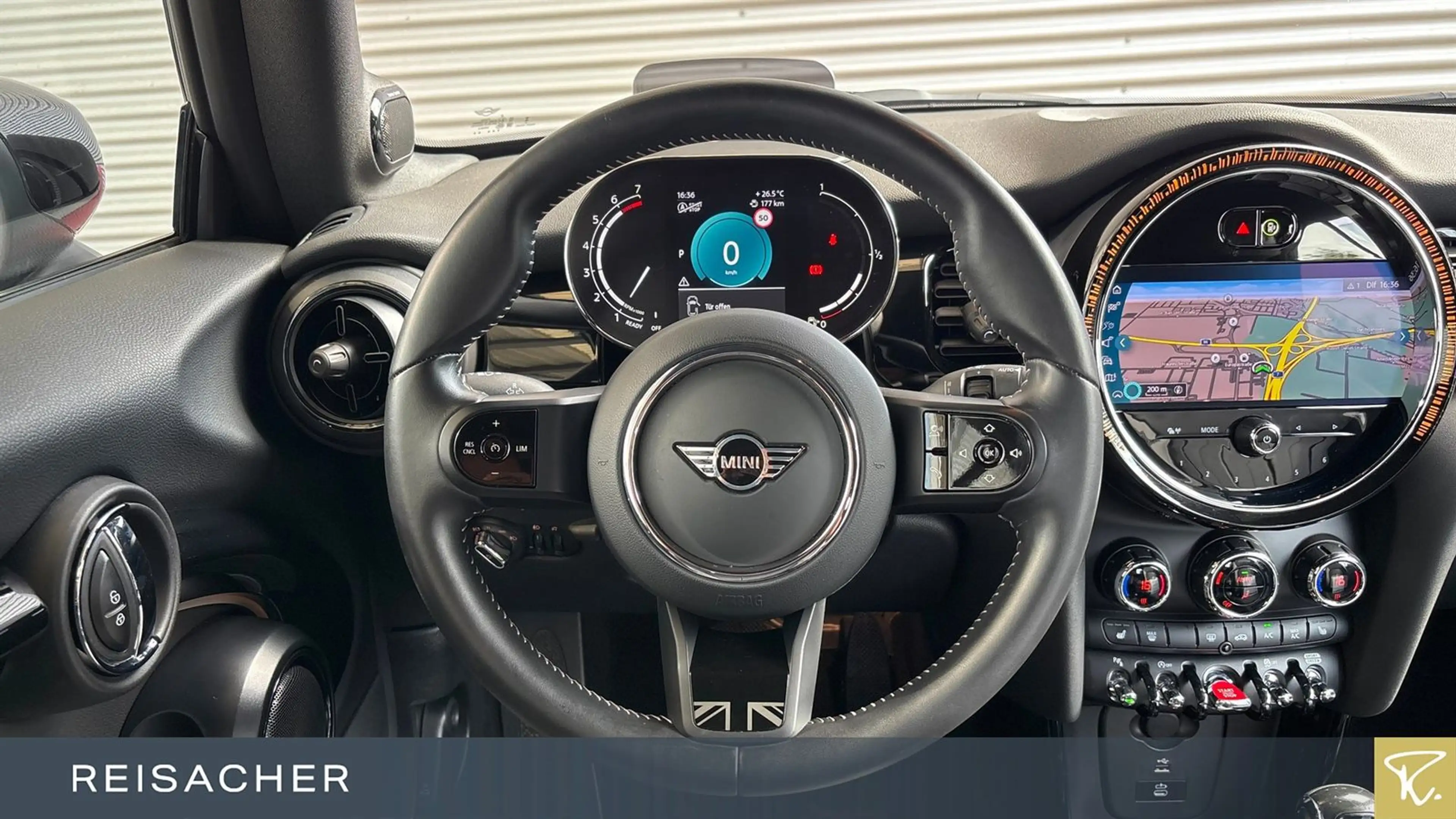 MINI Cooper Cabrio A Yours-Trim,Navi,Leder,HUD,RFK — photo 5