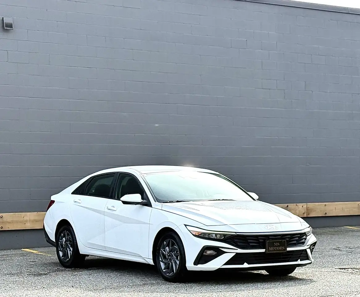Hyundai ELANTRA снимка Hyundai ELANTRA