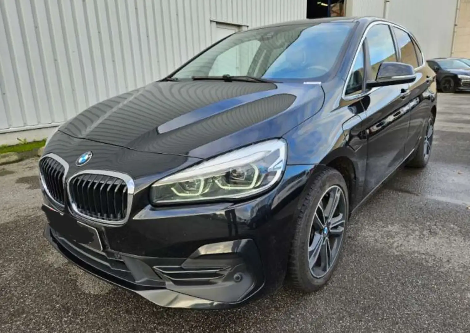 BMW 225 Active Tourer 225xeA PHEV iPerformance OPF Zwart - 1