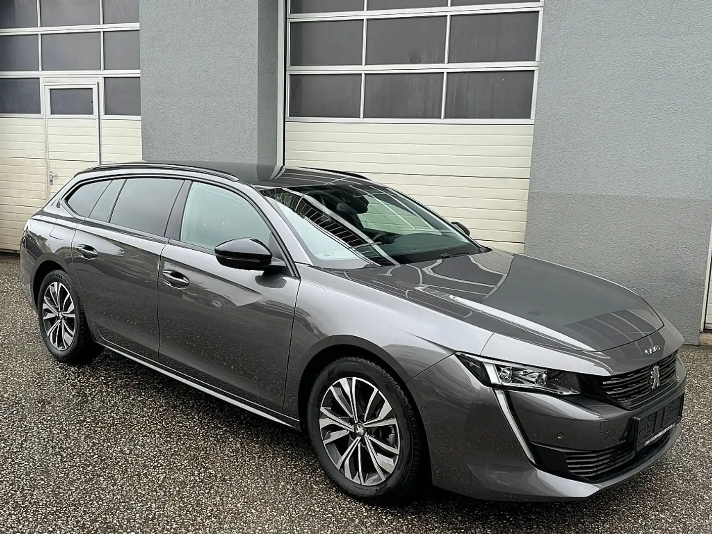 Peugeot 508 SW 1,5 BlueHDi 130 EAT8 Allure Aut. Grau - 2