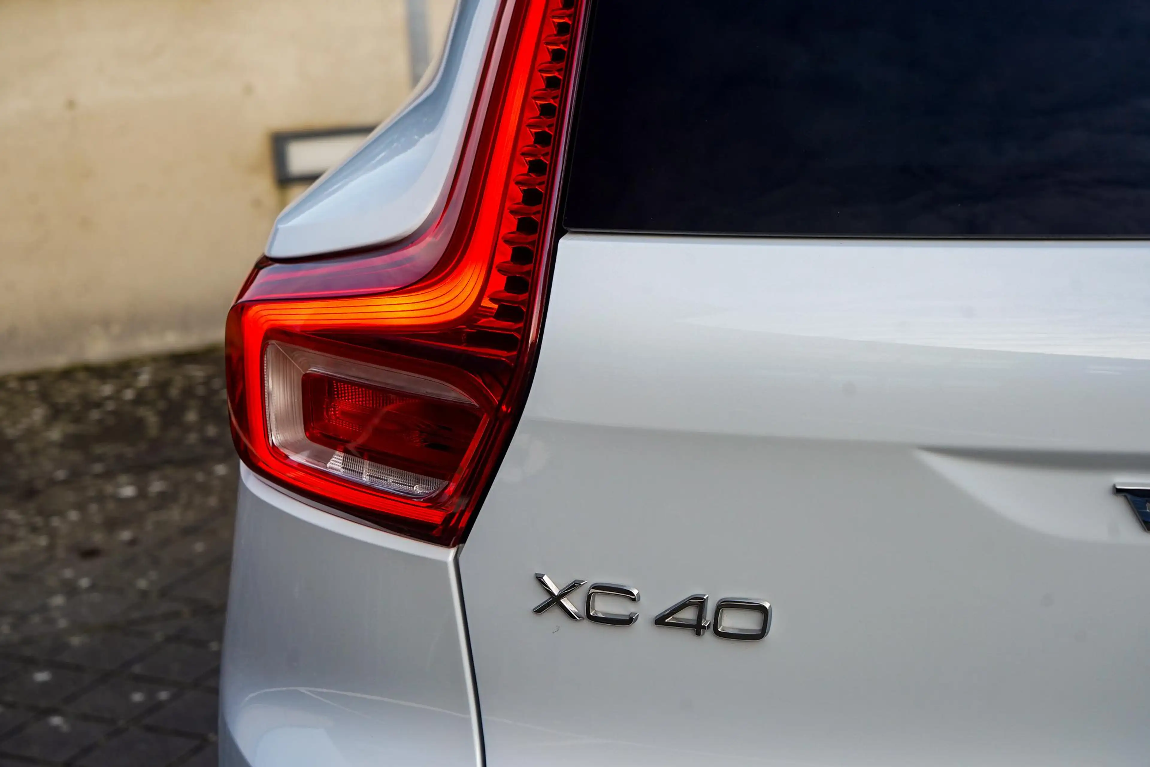 Volvo XC40 2.0 B4 Plus Dark Harman/Kardon | Adaptieve Cruise — photo 8