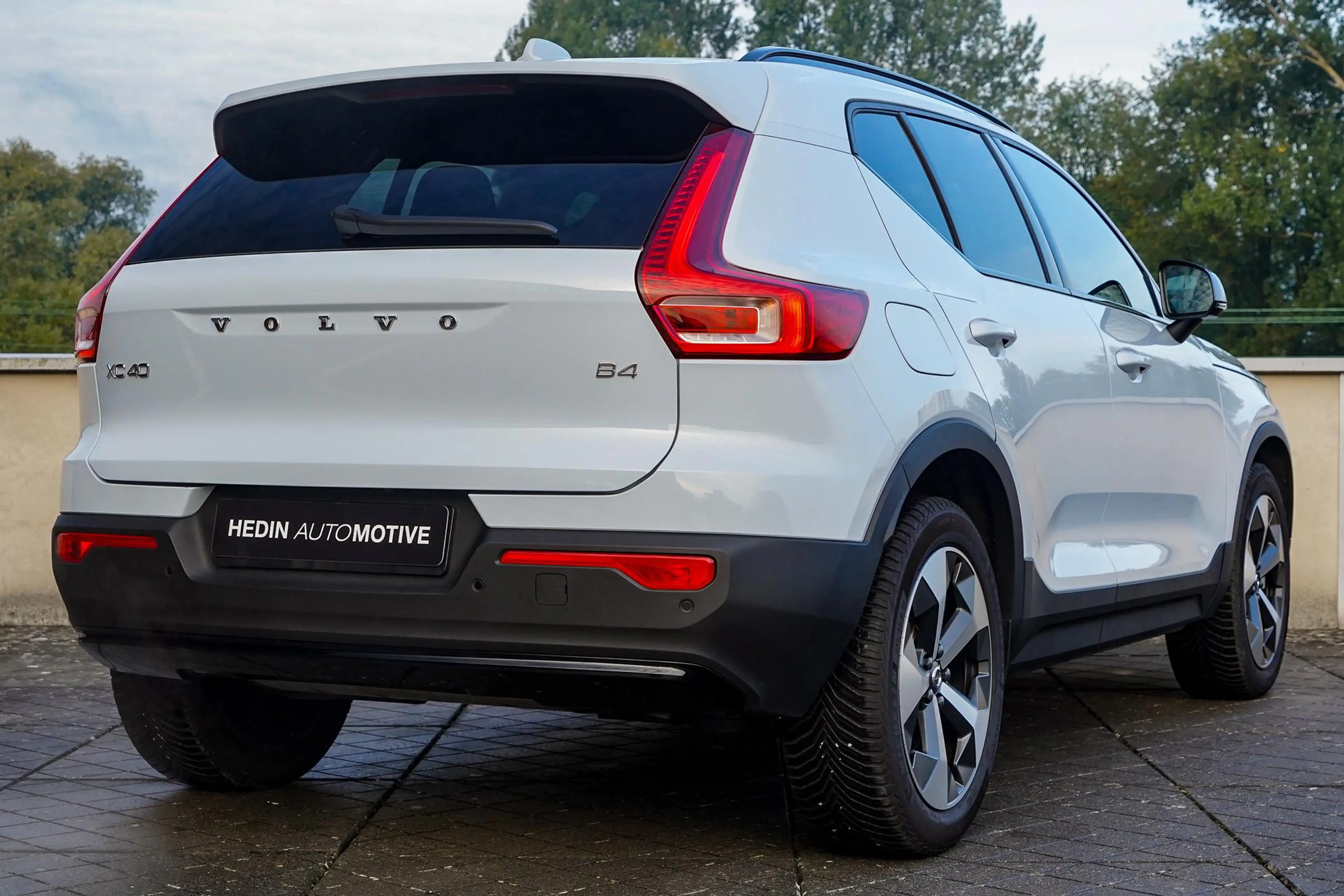 Volvo XC40 2.0 B4 Plus Dark Harman/Kardon | Adaptieve Cruise — photo 6