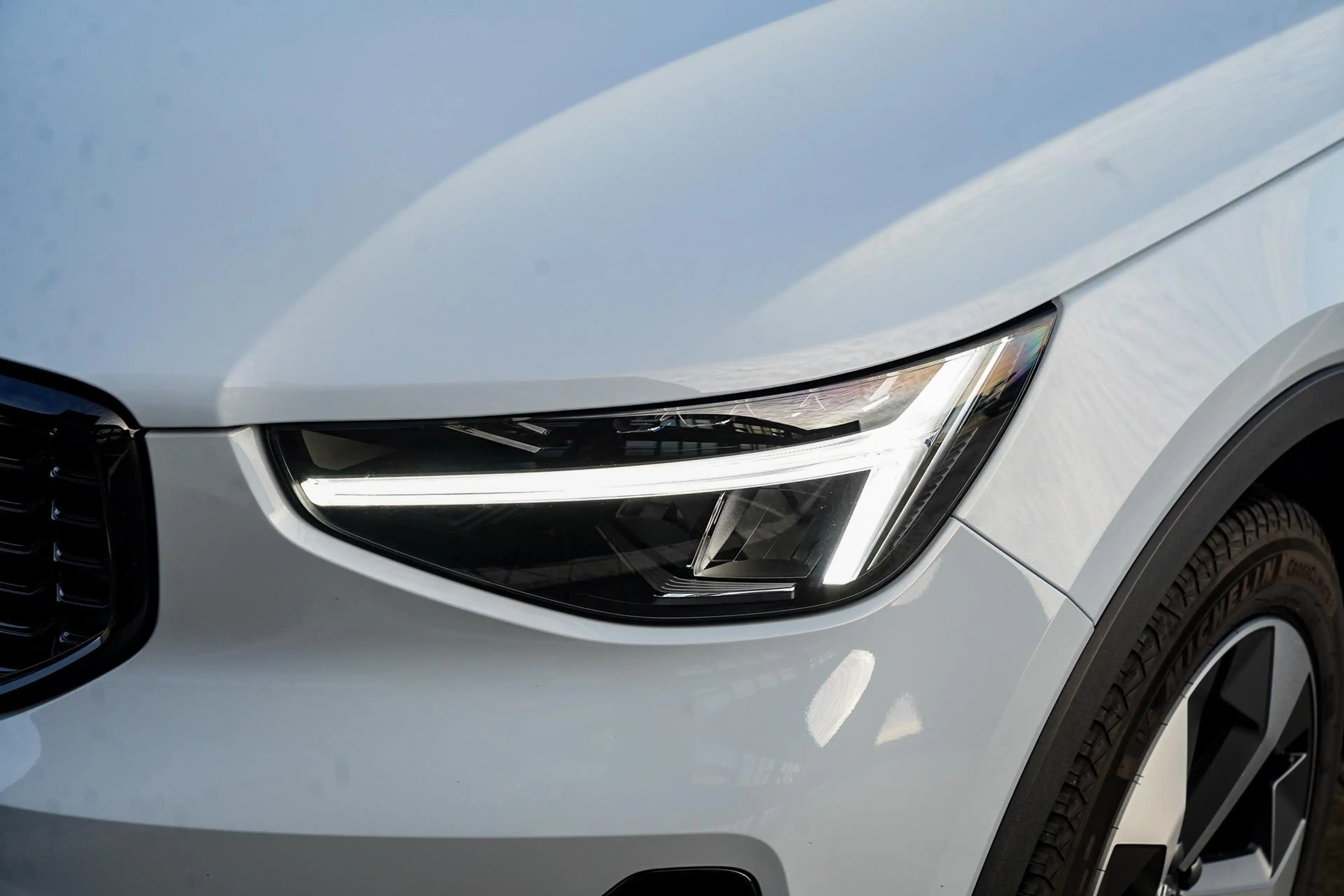Volvo XC40 2.0 B4 Plus Dark Harman/Kardon | Adaptieve Cruise — photo 4