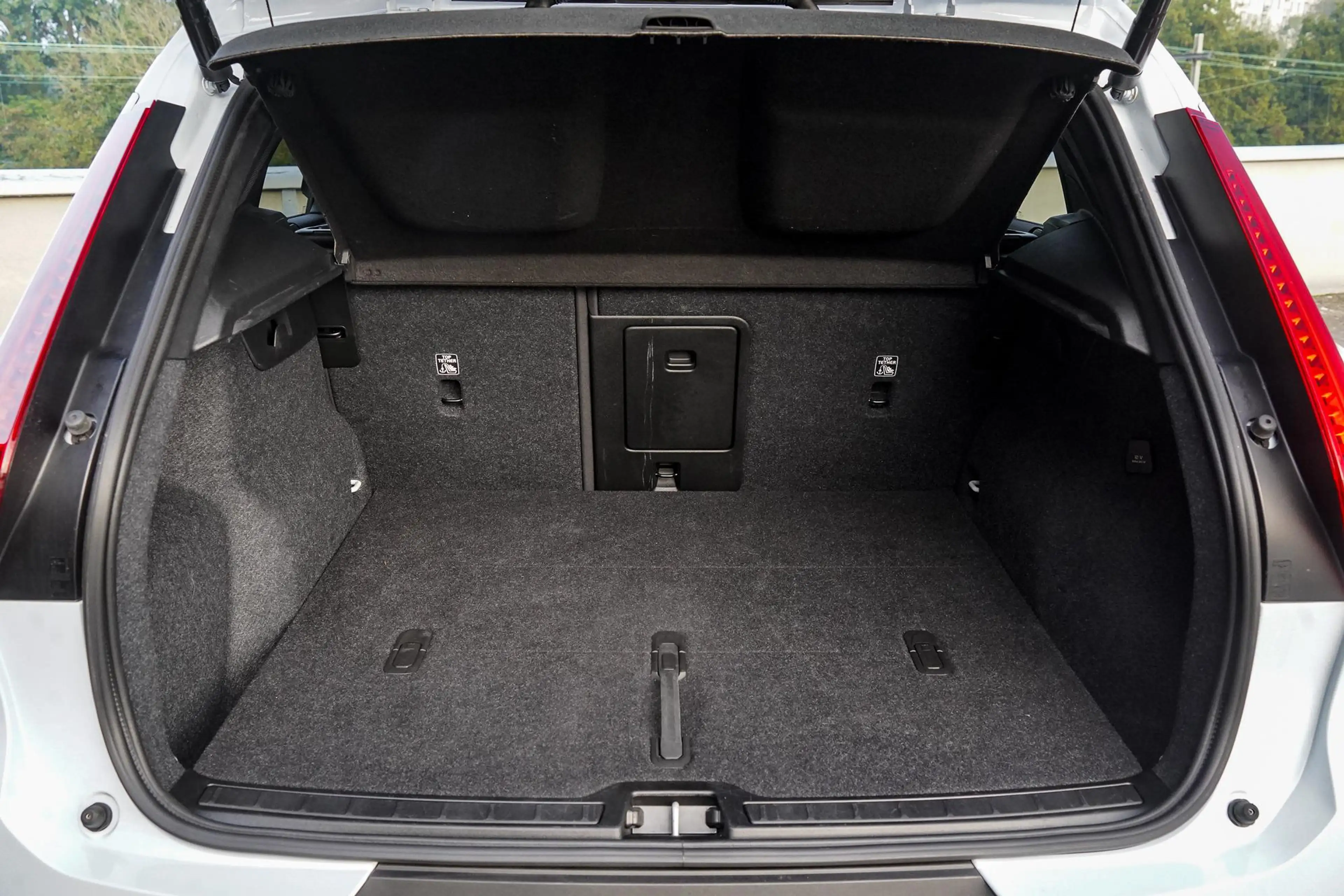 Volvo XC40 2.0 B4 Plus Dark Harman/Kardon | Adaptieve Cruise — photo 10