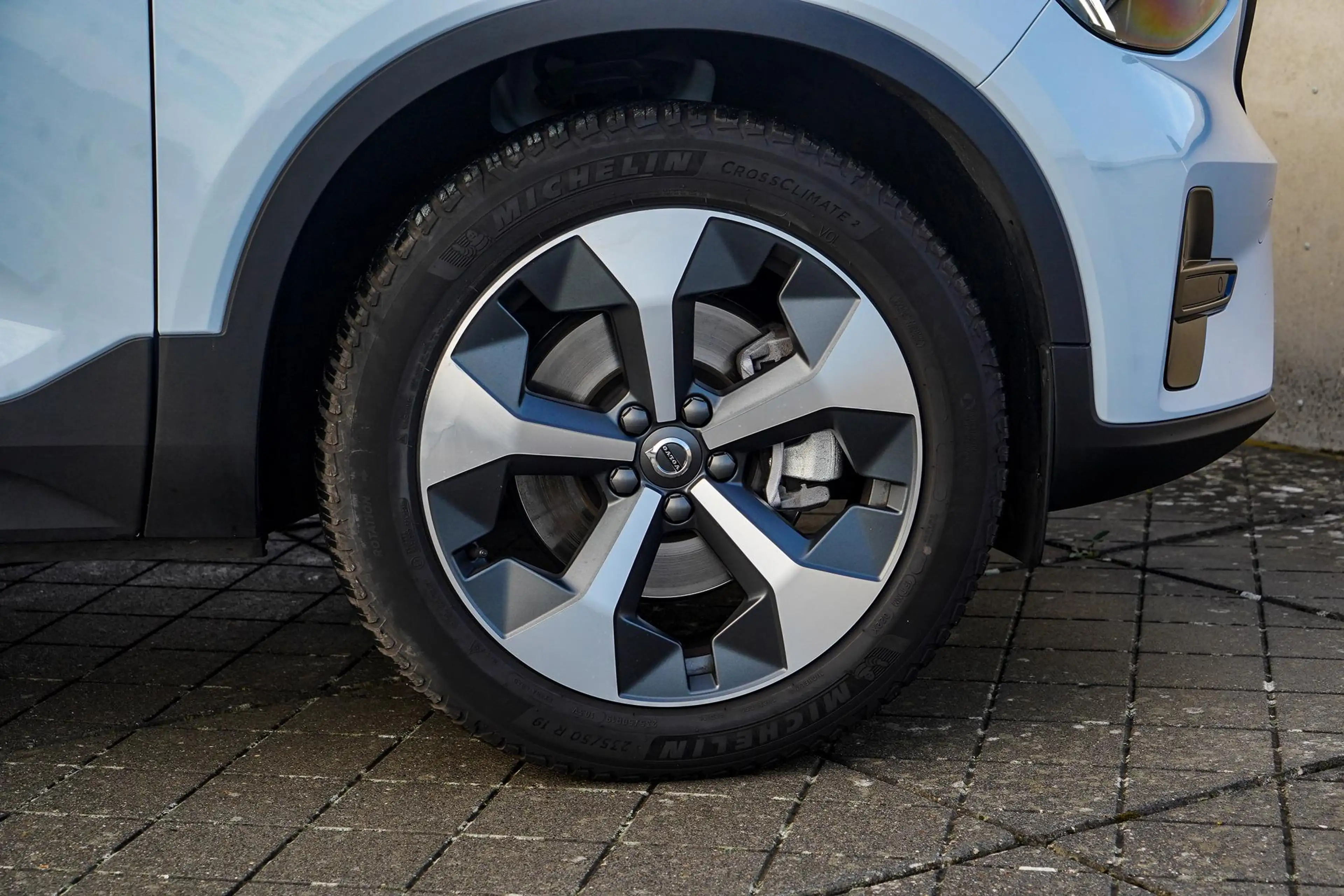 Volvo XC40 2.0 B4 Plus Dark Harman/Kardon | Adaptieve Cruise — photo 7