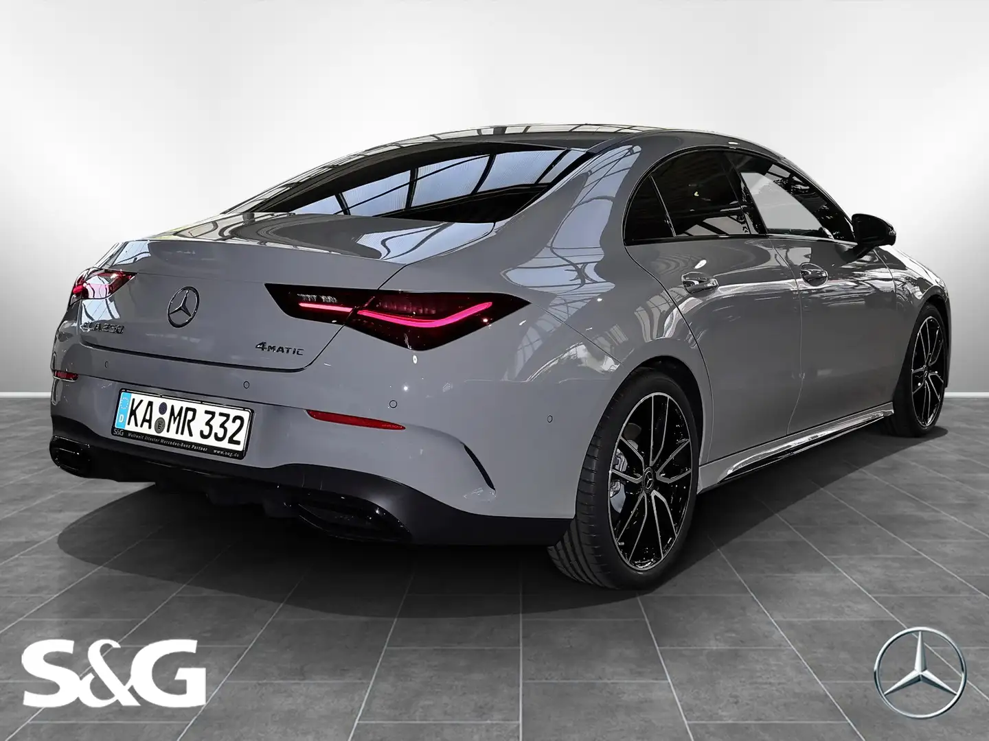 Mercedes-Benz CLA 250 4M Coupé AMG MBUX+360°+M-LED+Pano+Night+ Grau - 2
