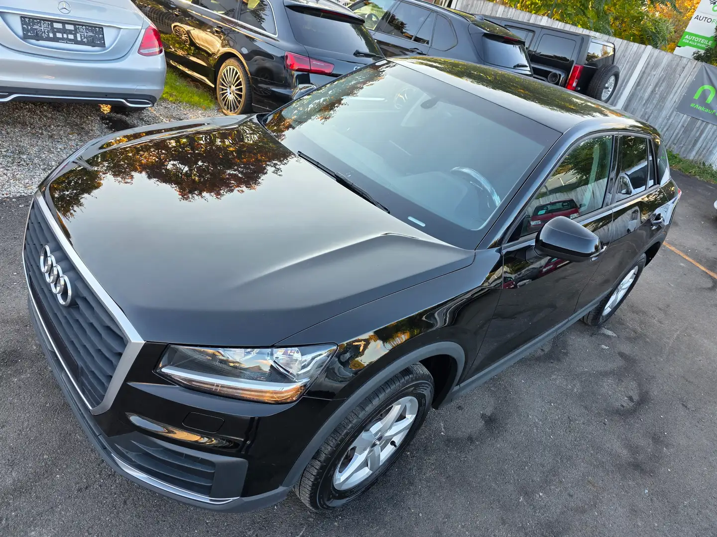 Audi Q2 1,6 TDI / 1.Besitz / Start-Stop Zwart - 2