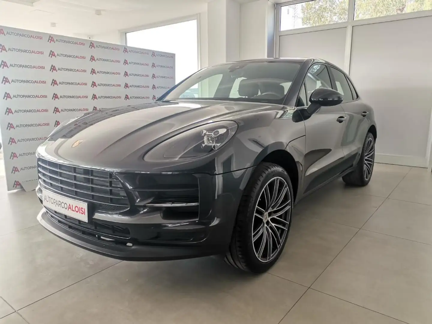 Porsche Macan 2.0 PDK Gris - 1