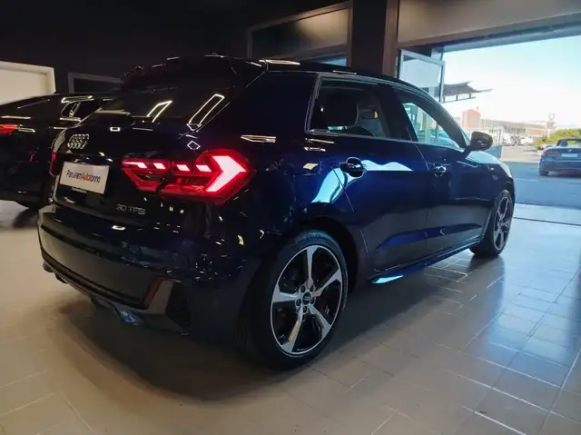 Audi A1 view 6