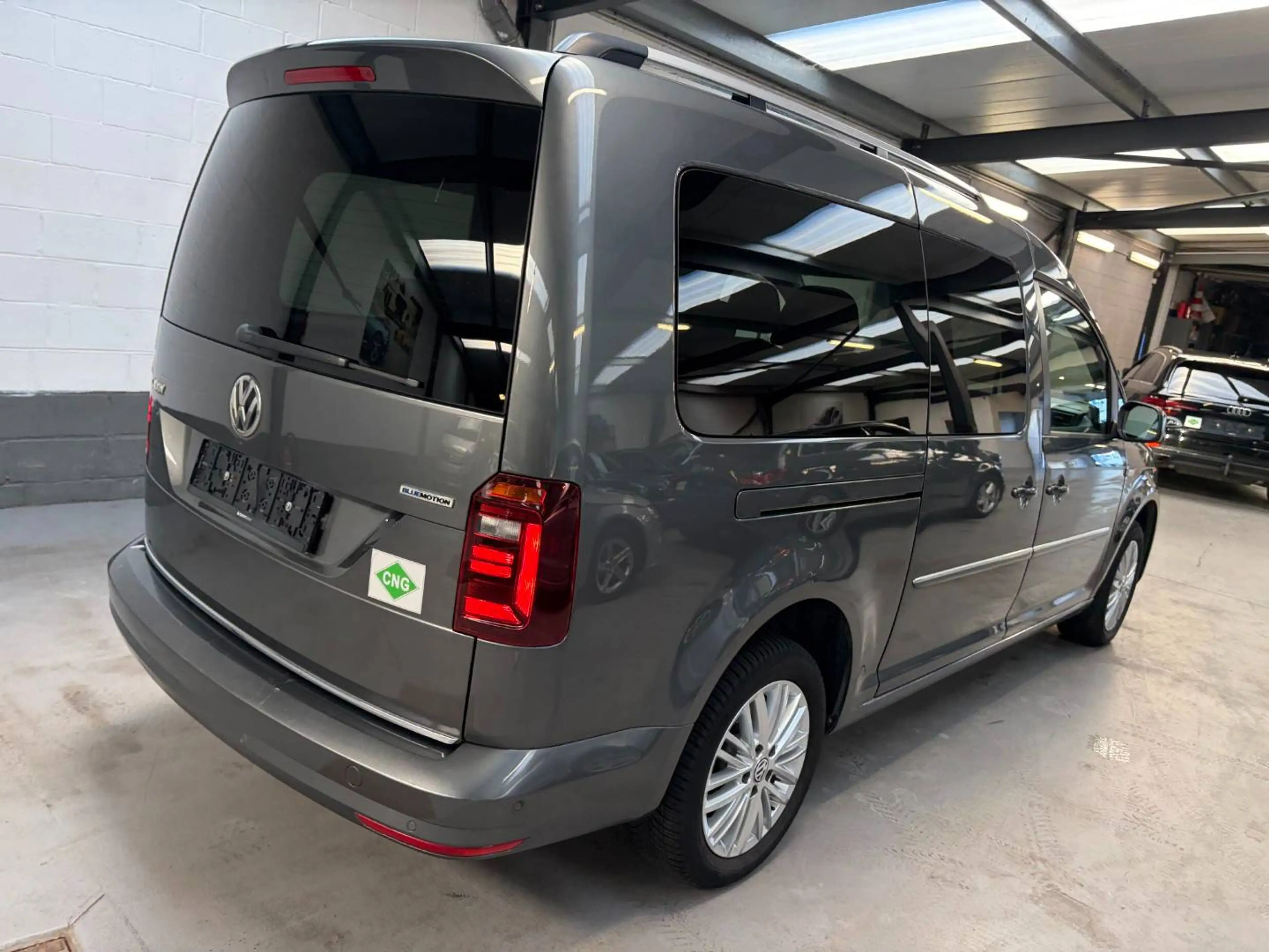 Volkswagen Caddy 1.4 TGI Maxi CNG DSG (EU6) — photo 4