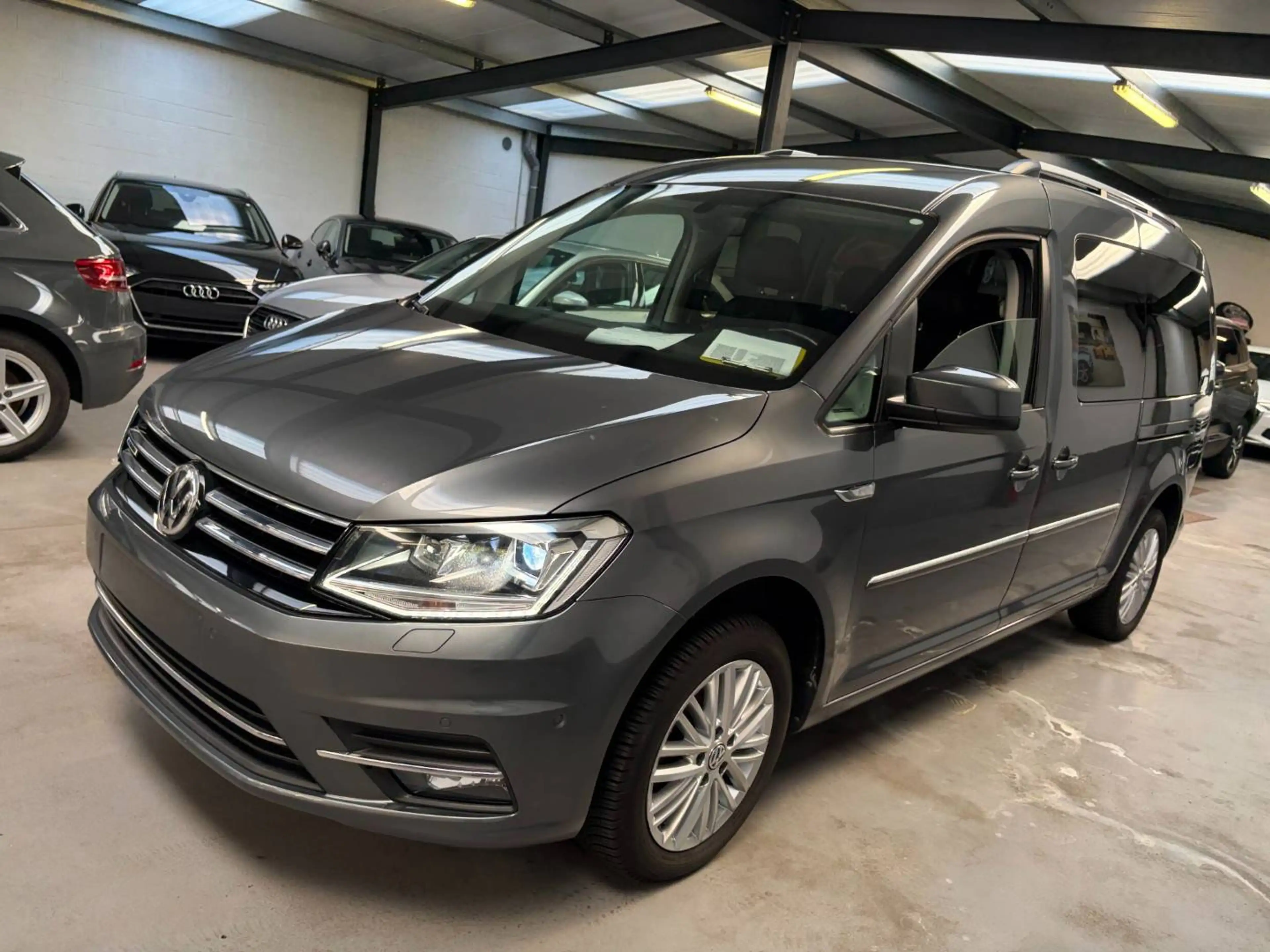 Volkswagen Caddy 1.4 TGI Maxi CNG DSG (EU6) — photo 3