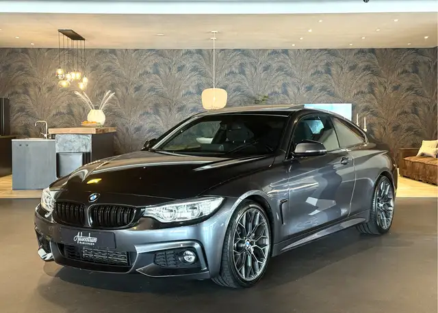 BMW 435 4-serie Coupé 435i I M-Pakket I Carbon I 19" I Dak
