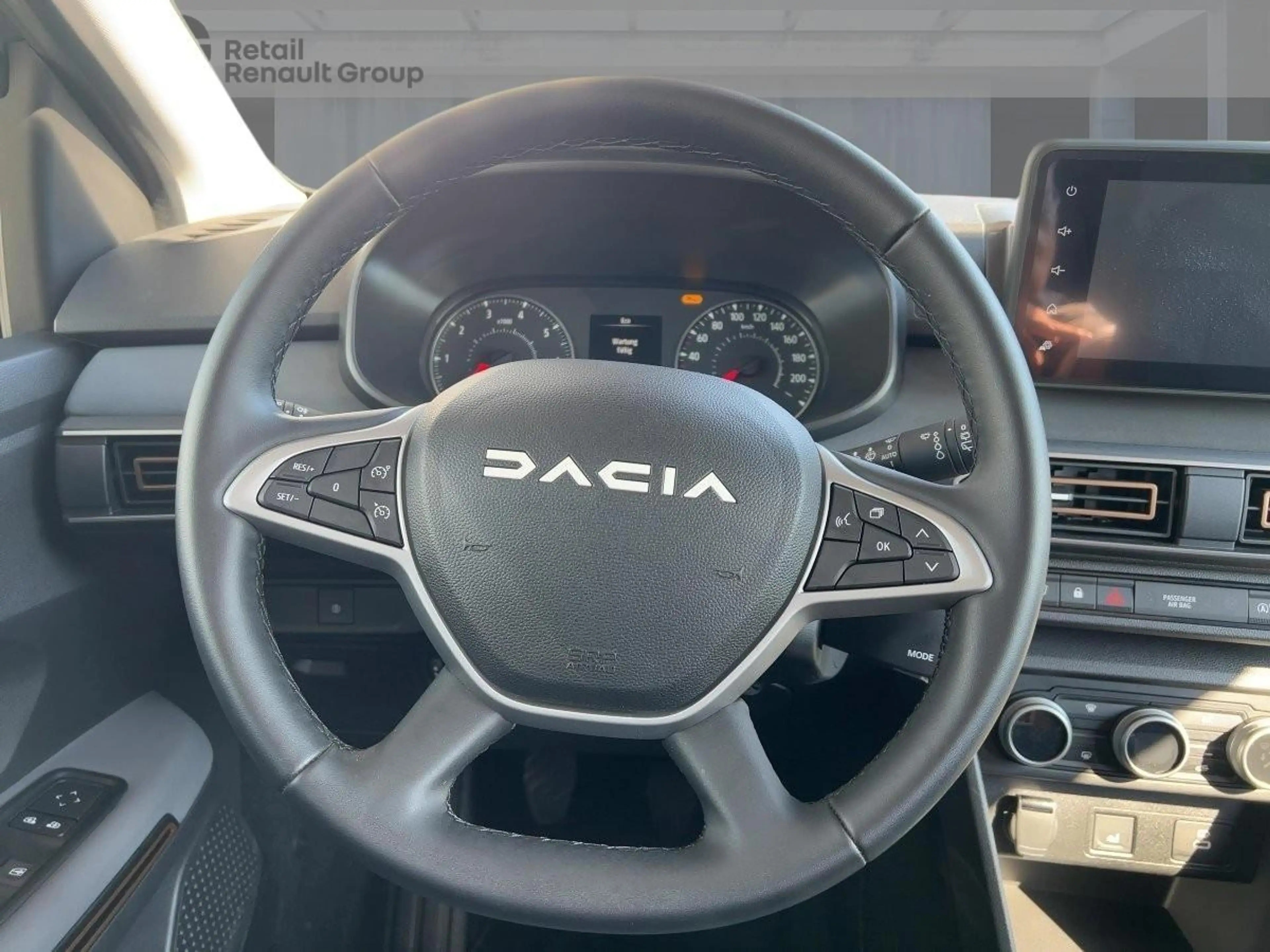 Dacia Jogger Extreme TCe 110 7-Sitzer SHZ PDC KLIMA ABS — photo 11