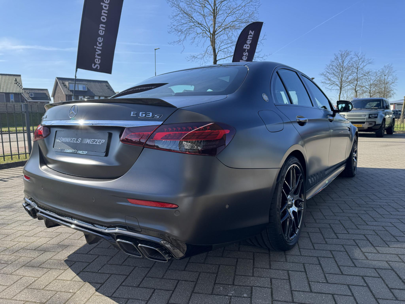 Mercedes-Benz E 63 AMG S 4MATIC AMG Line — photo 4