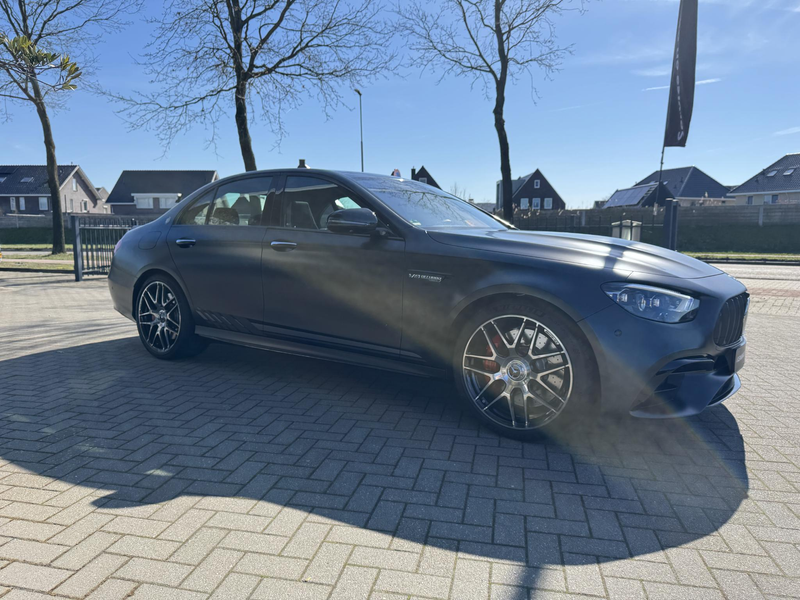 Mercedes-Benz E 63 AMG S 4MATIC AMG Line — photo 3