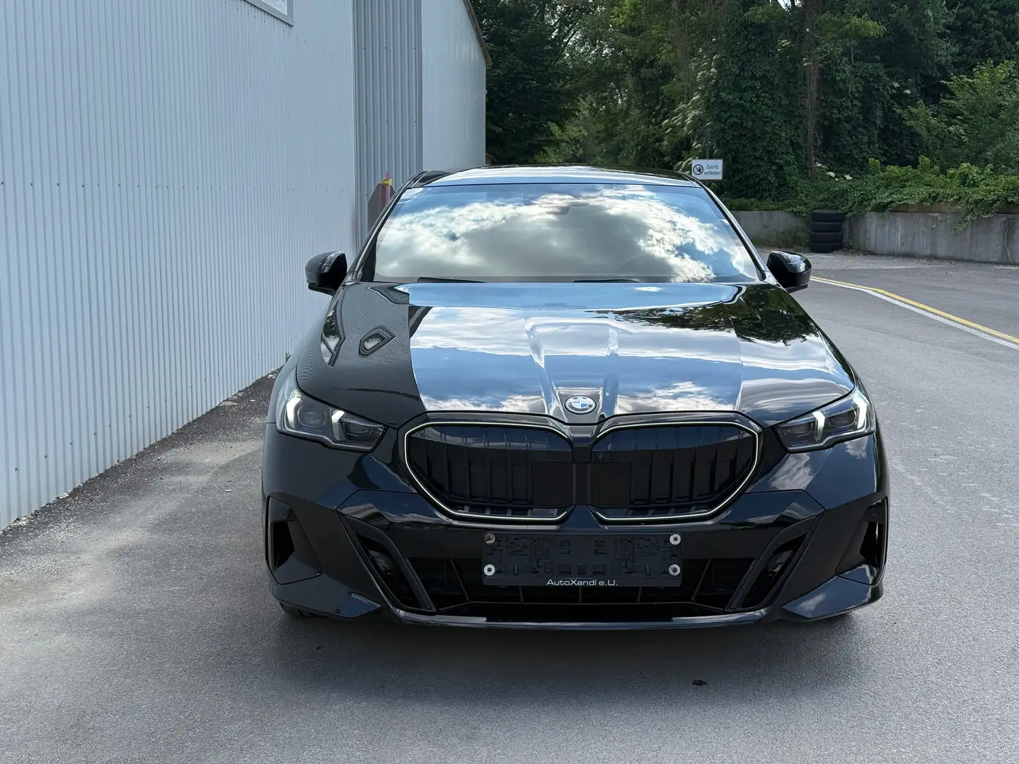 BMW i5 40 eDrive M Sport Schwarz - 2