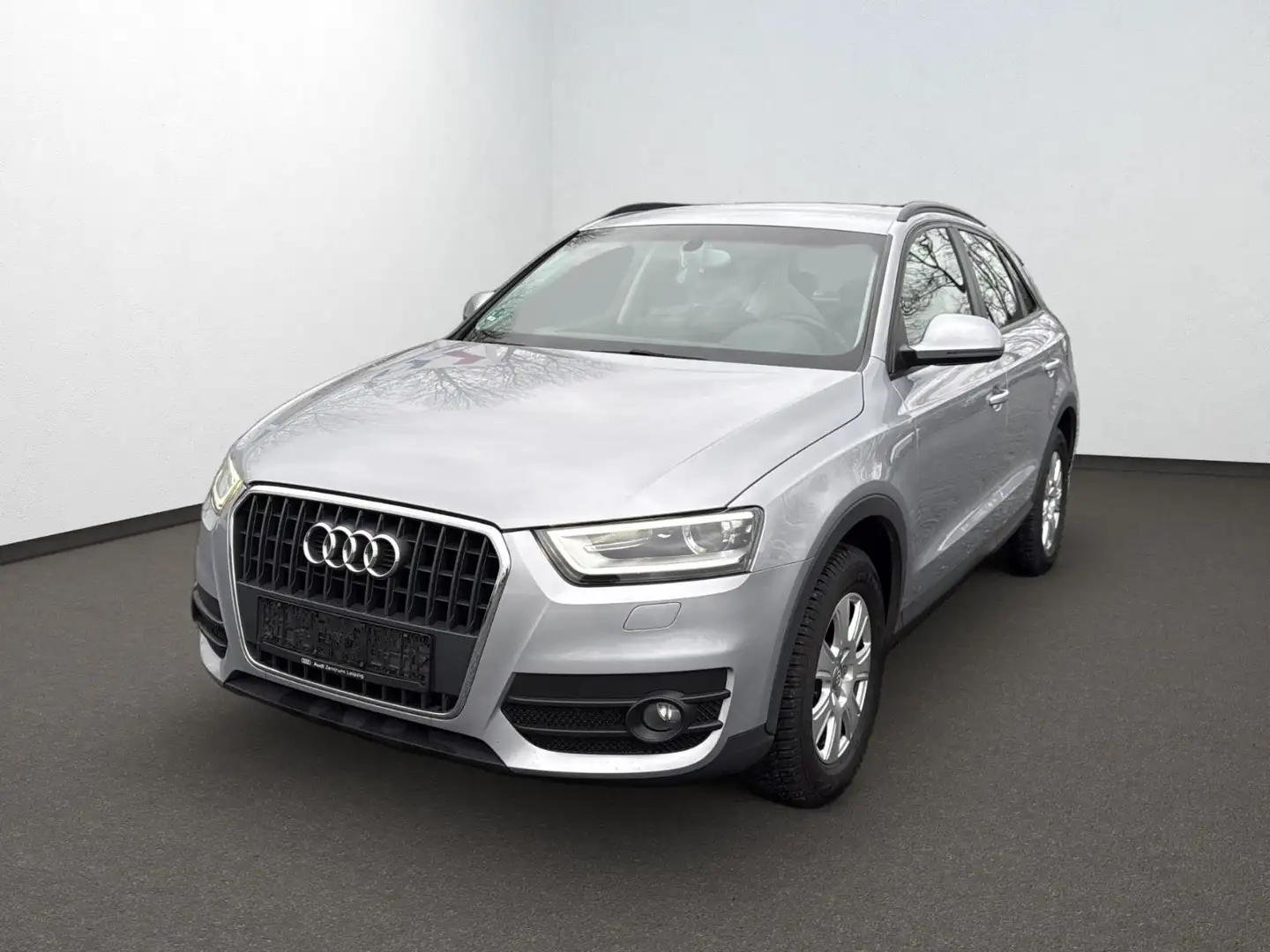 Audi Q3 1.4 TFSI *TopZustand*Xenon*SHZG*2.Hand* Silber - 1