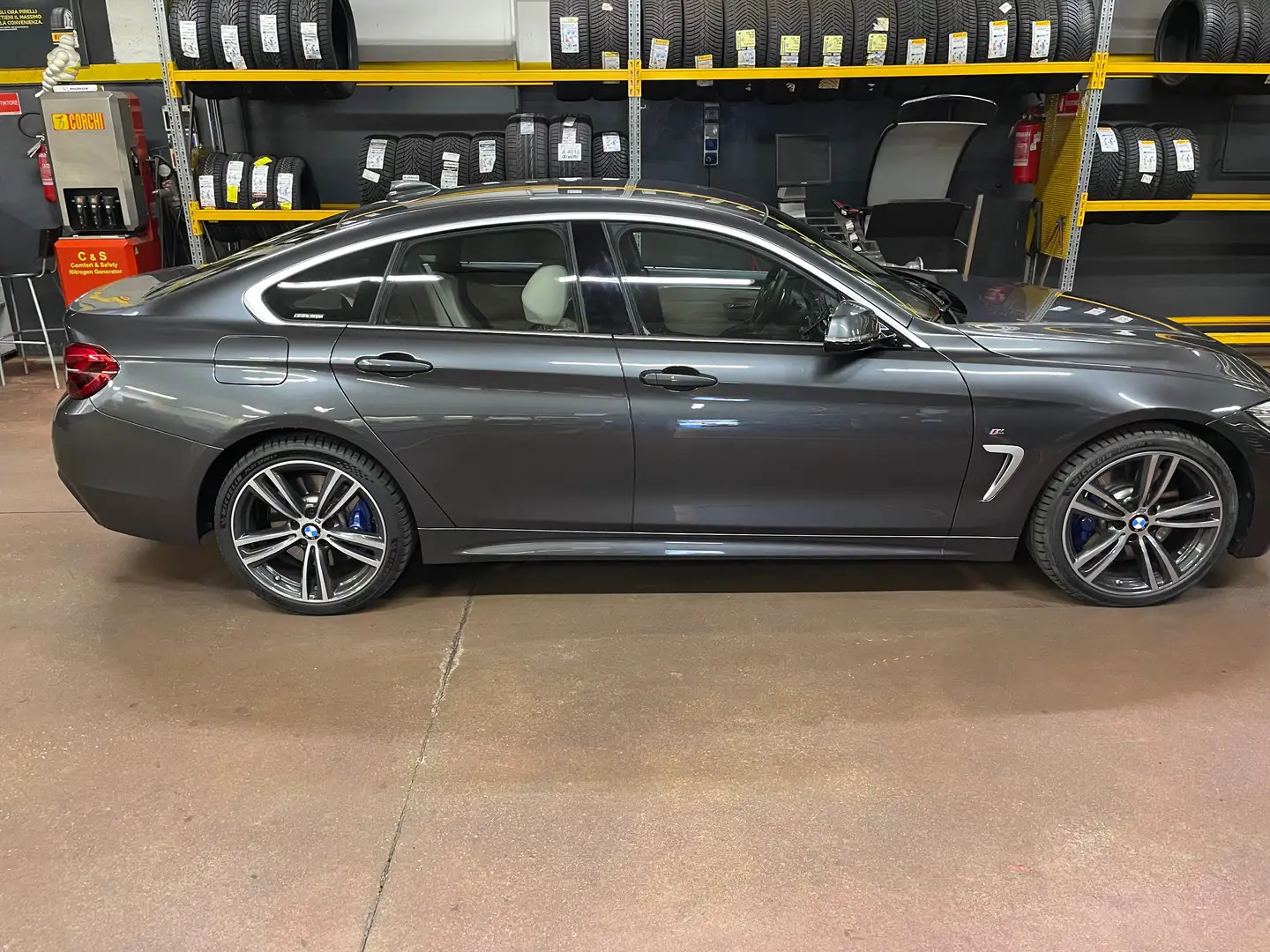 BMW 435 Serie 4 F36 435i Gran Coupe xdrive Msport Grey - 1