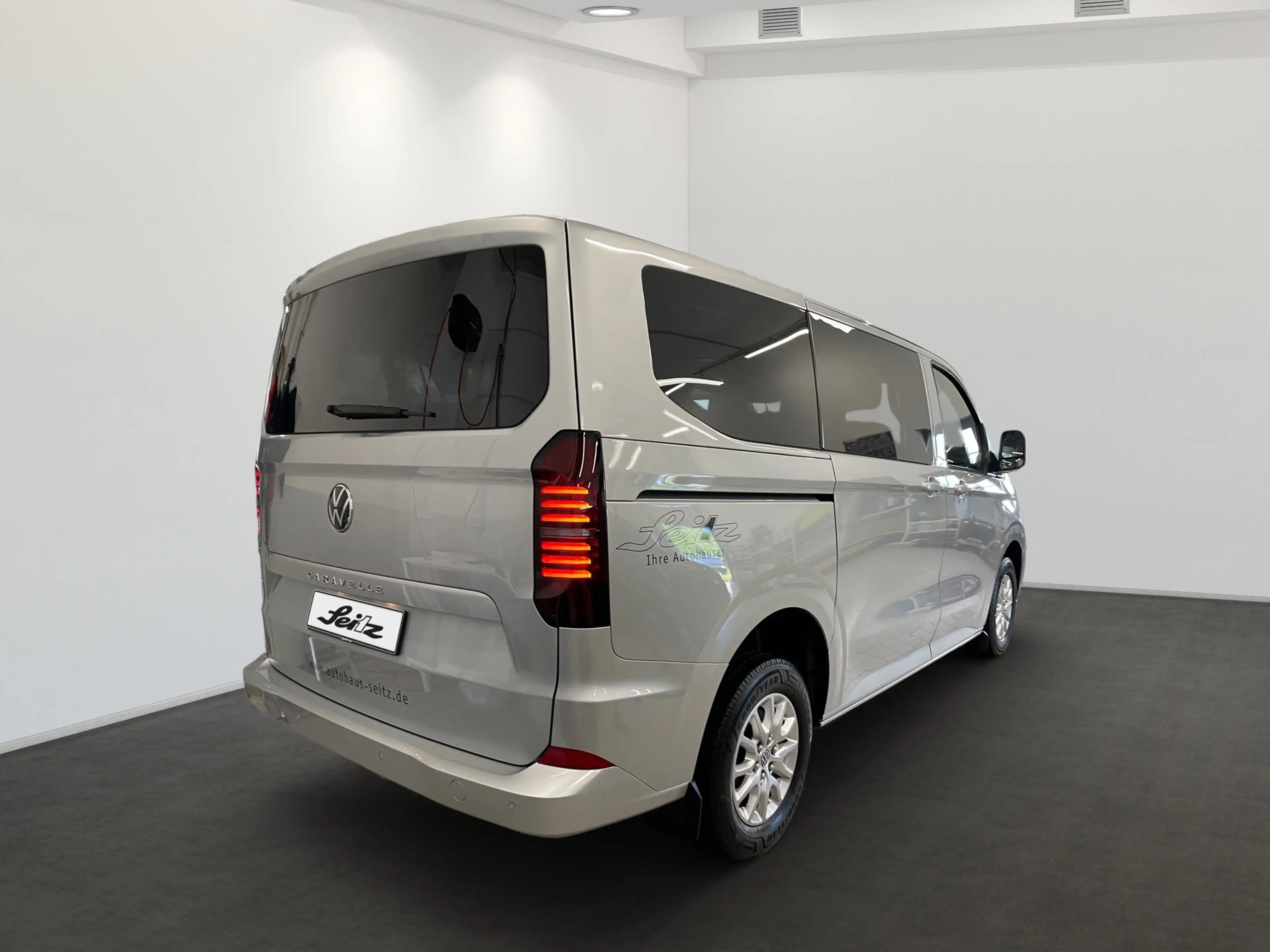 Volkswagen T7 Caravelle 2.0 TDI KR Life *9S*PARKSENSOR*LED* — photo 6