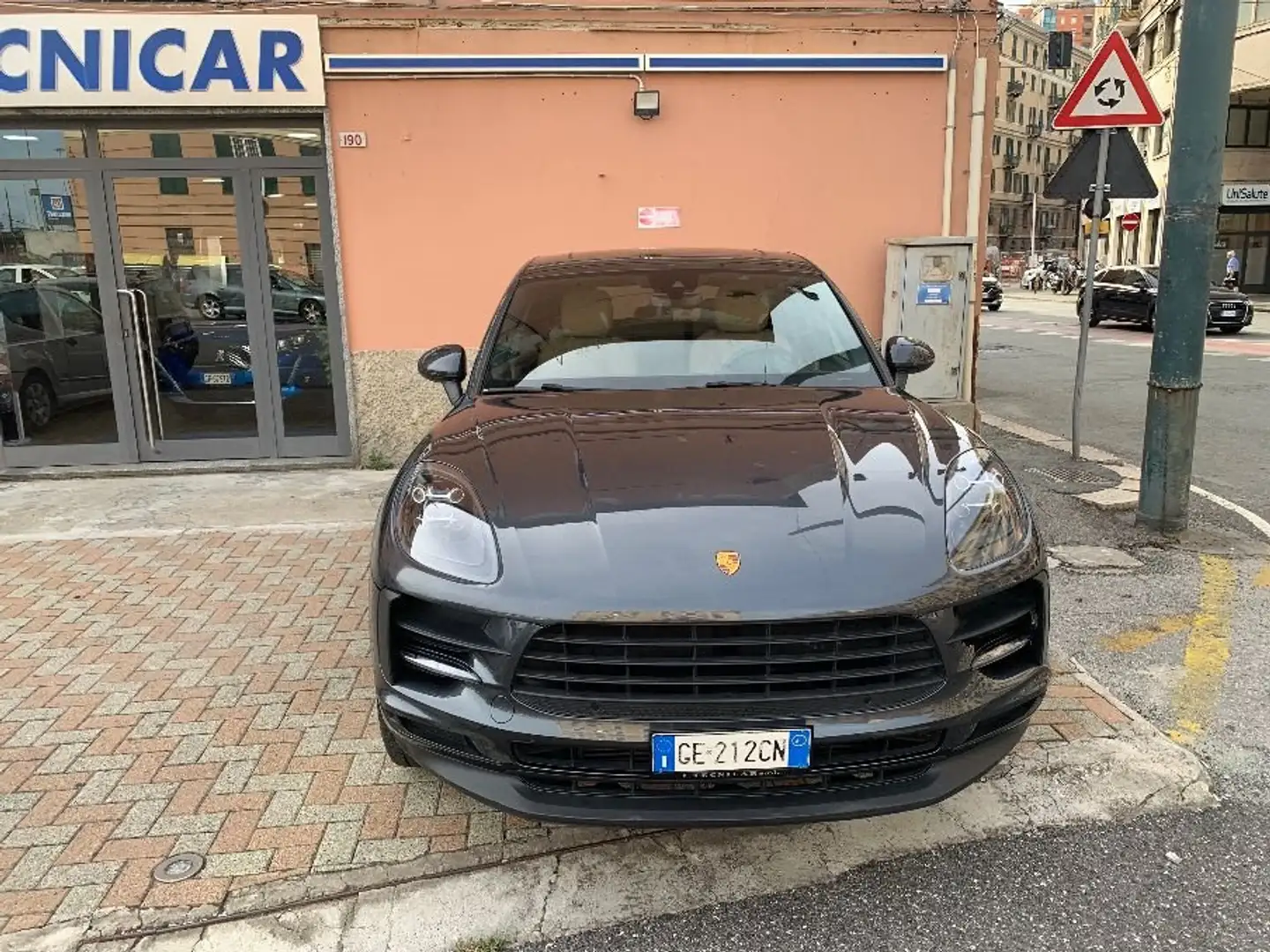 Porsche Macan Macan I 2019 2.0 245cv pdk - IVA ESPOSTA Grigio - 2