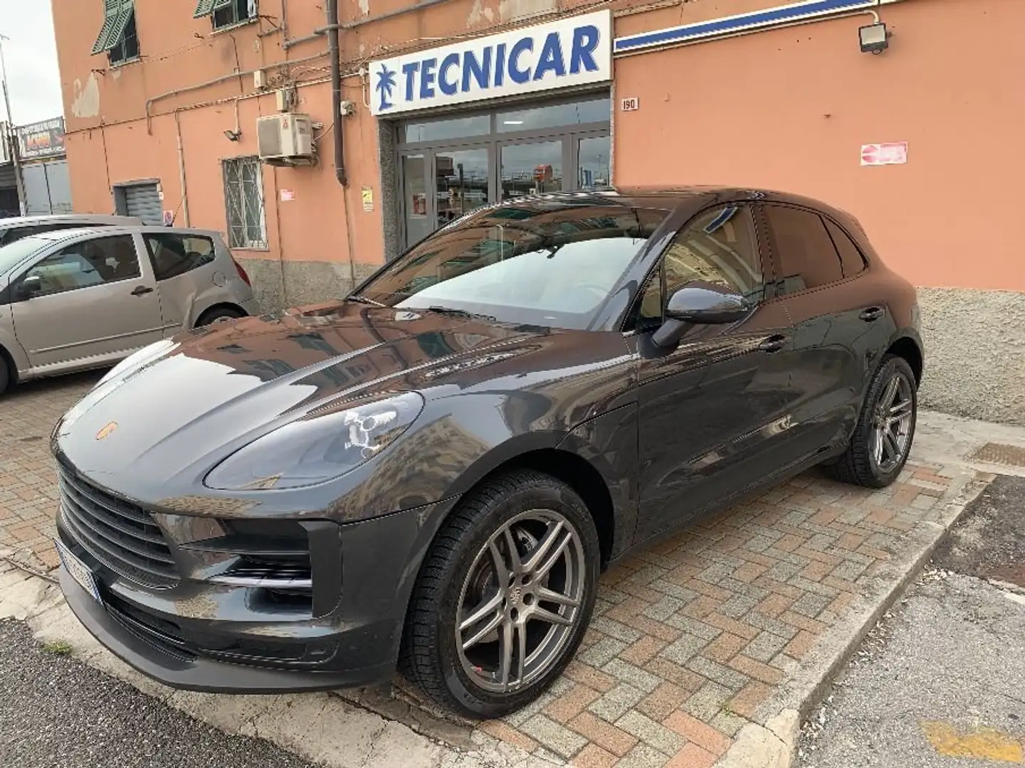 Porsche Macan Macan I 2019 2.0 245cv pdk - IVA ESPOSTA Grigio - 1