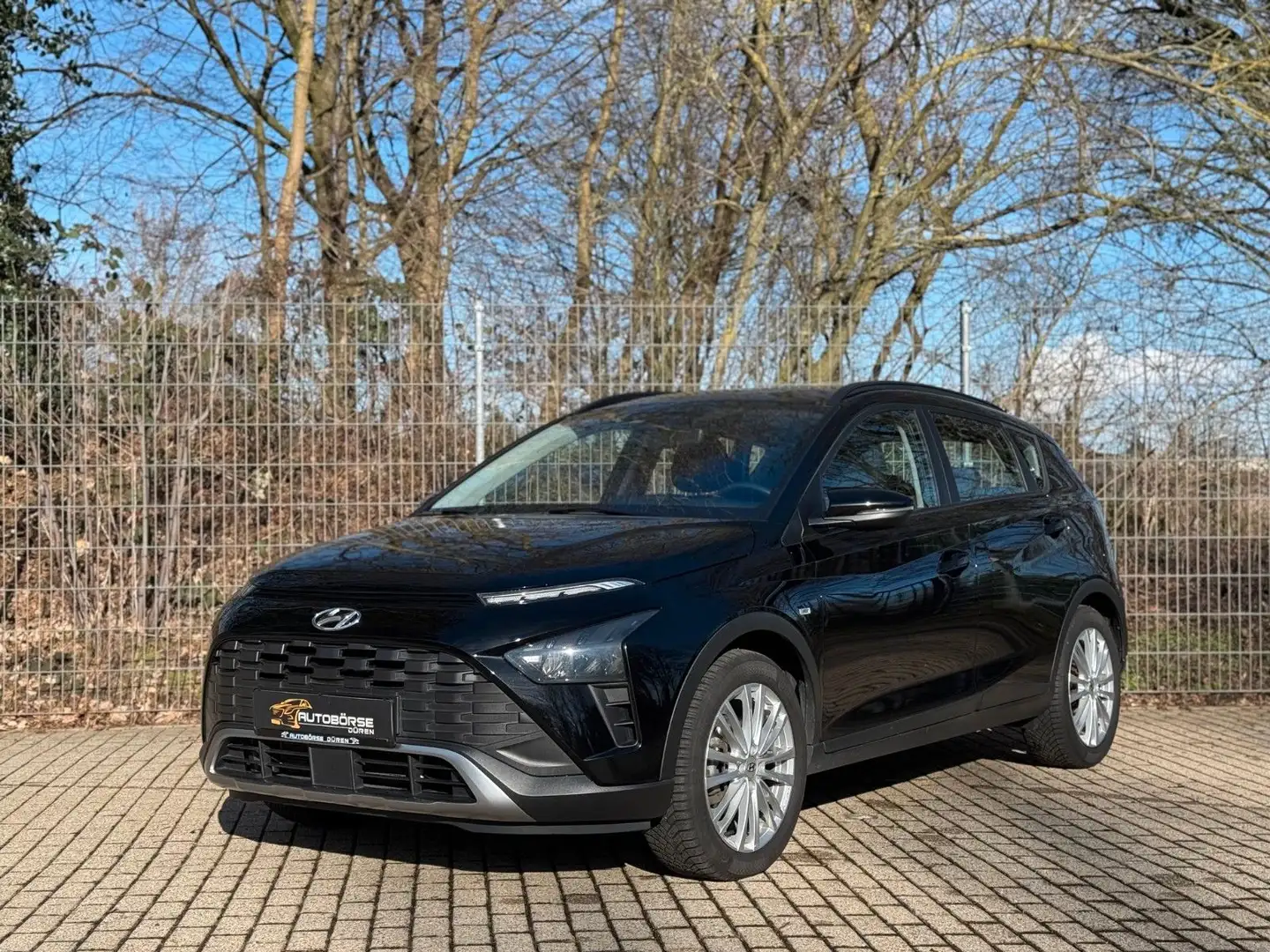 Hyundai BAYON Edition Mild-Hybrid Navi/PDC/SHZ Schwarz - 2