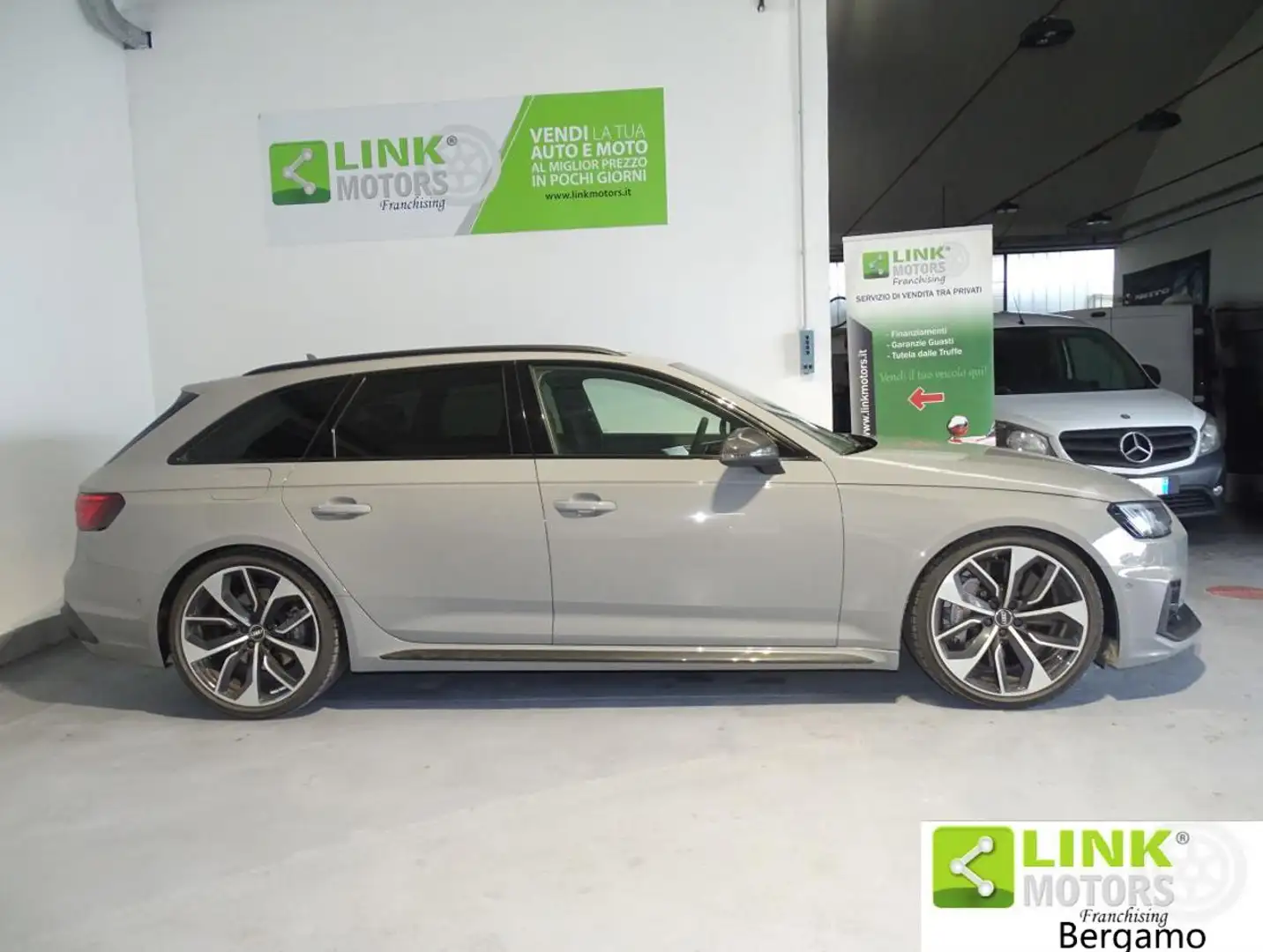 Audi RS4 Avant 2.9 TFSI Quattro Gris - 2