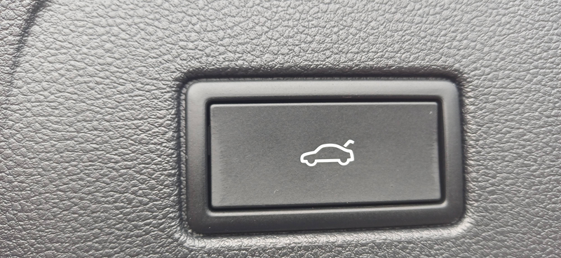 Volkswagen Touran Touran Goal DSG-Klimaaut-Navi-Kamera-AHKschwenk — photo 5