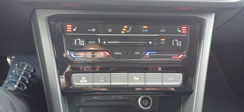 Volkswagen Touran Touran Goal DSG-Klimaaut-Navi-Kamera-AHKschwenk — photo 14